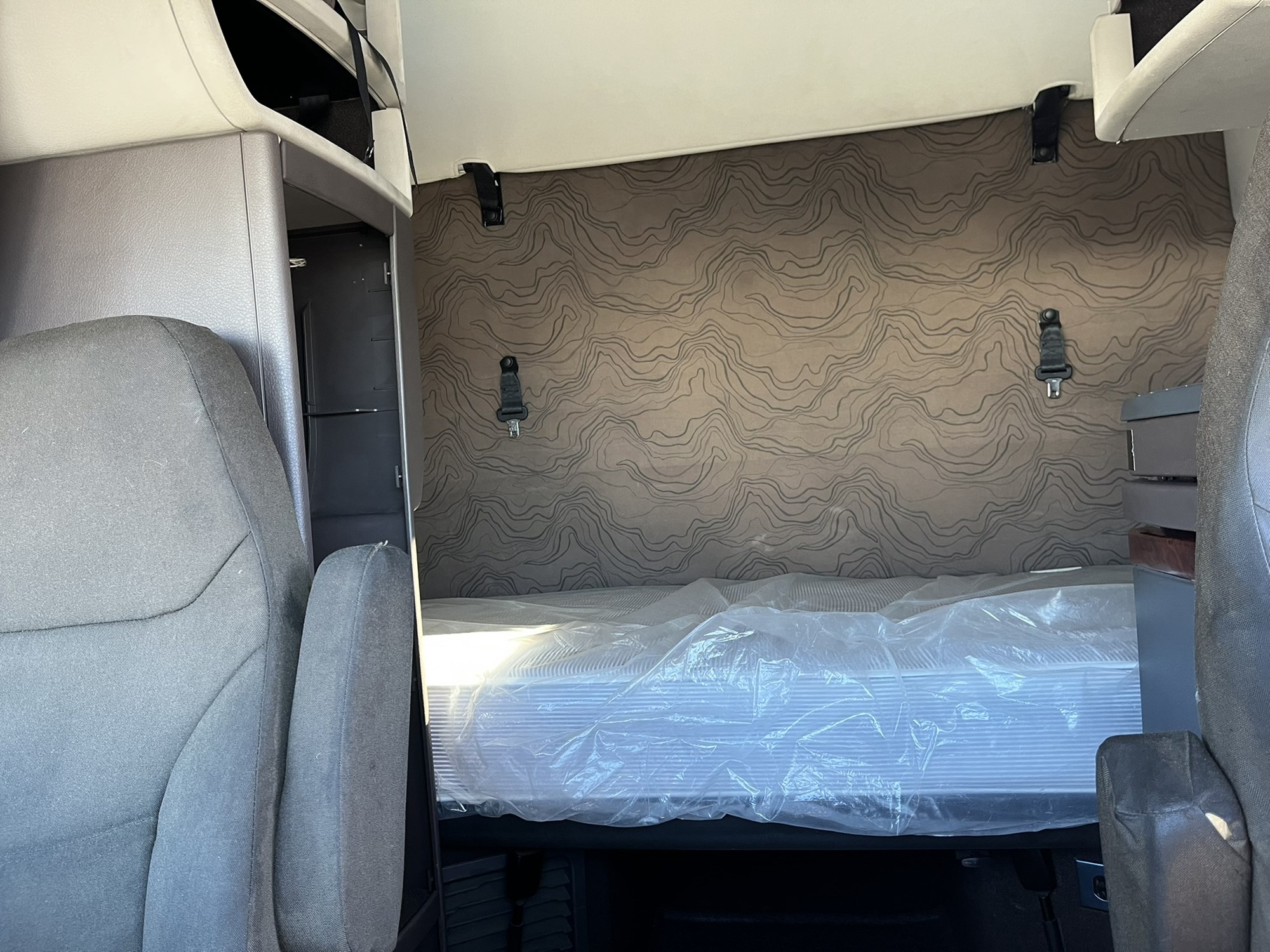 2018 VOLVO VNL64T670 1000991-09 2018 VOLVO VNL64T670 1000991-09