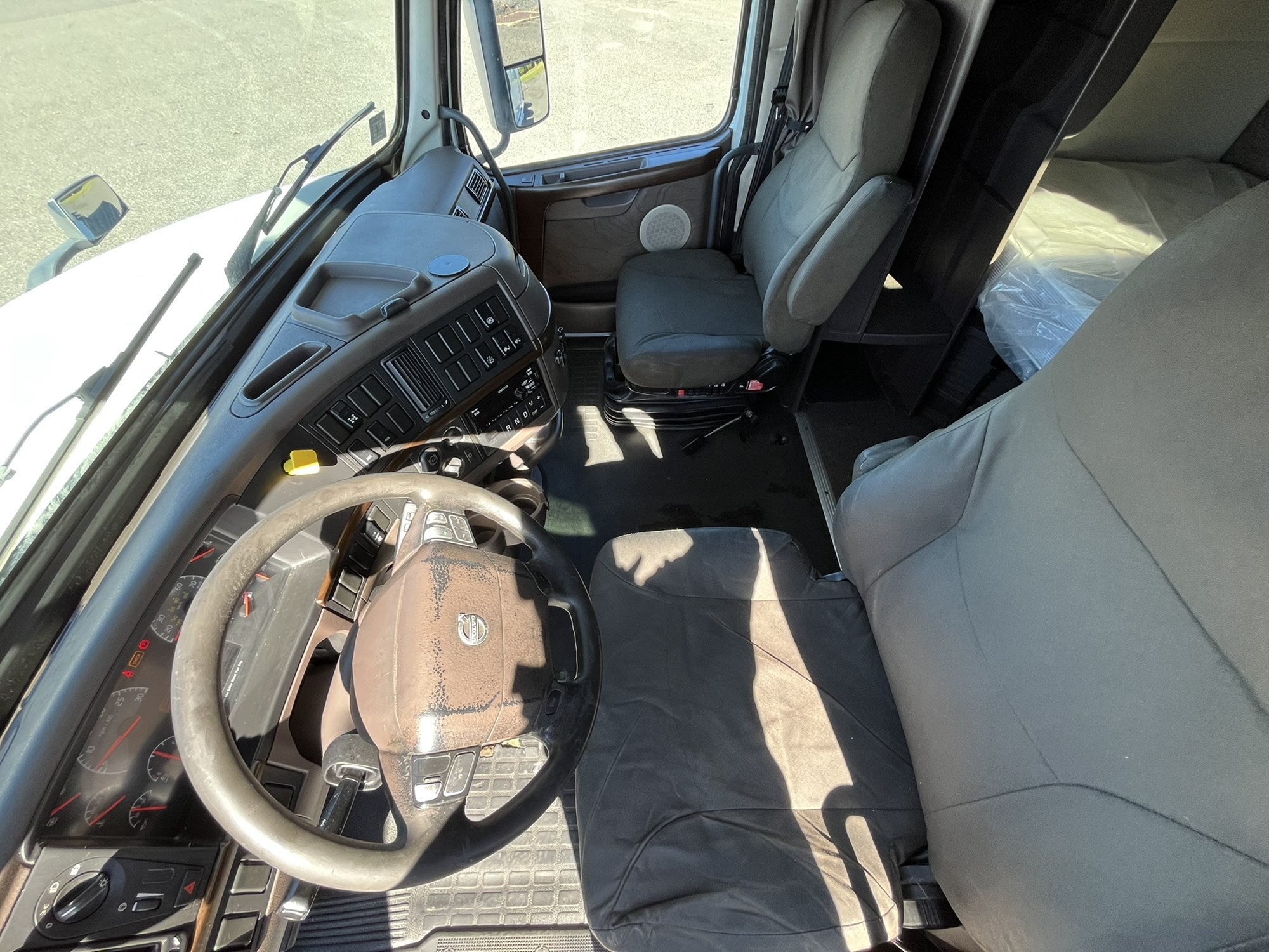 2018 VOLVO VNL64T670 1000991-13 2018 VOLVO VNL64T670 1000991-13
