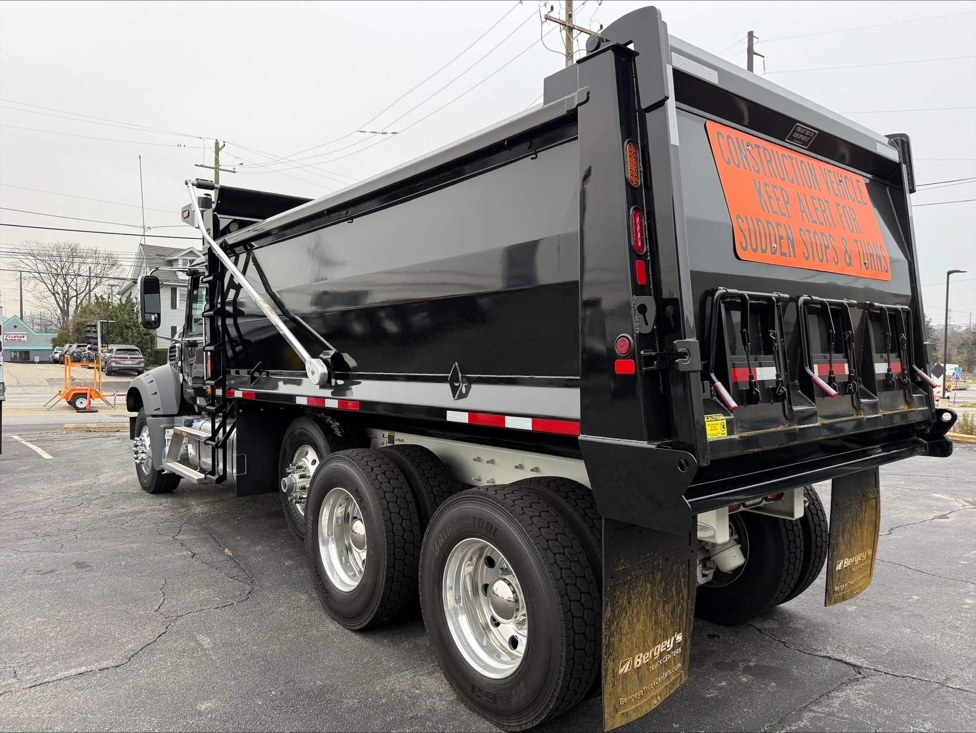 2025 MACK GR64F - image 5 of 5