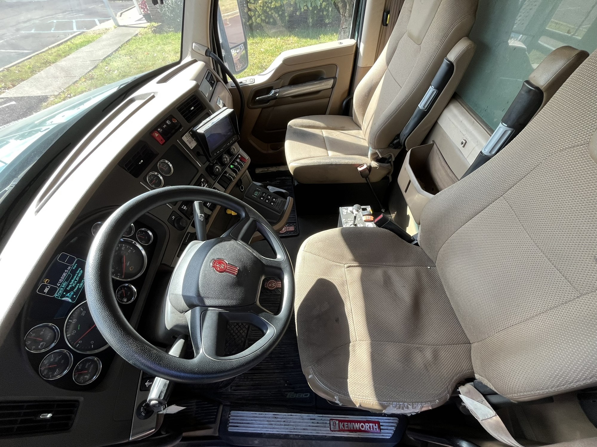 2019 Kenworth T880 1054332-11 2019 Kenworth T880 1054332-11