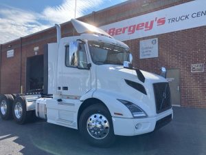 2026 VOLVO VNR64T300 1073542-01