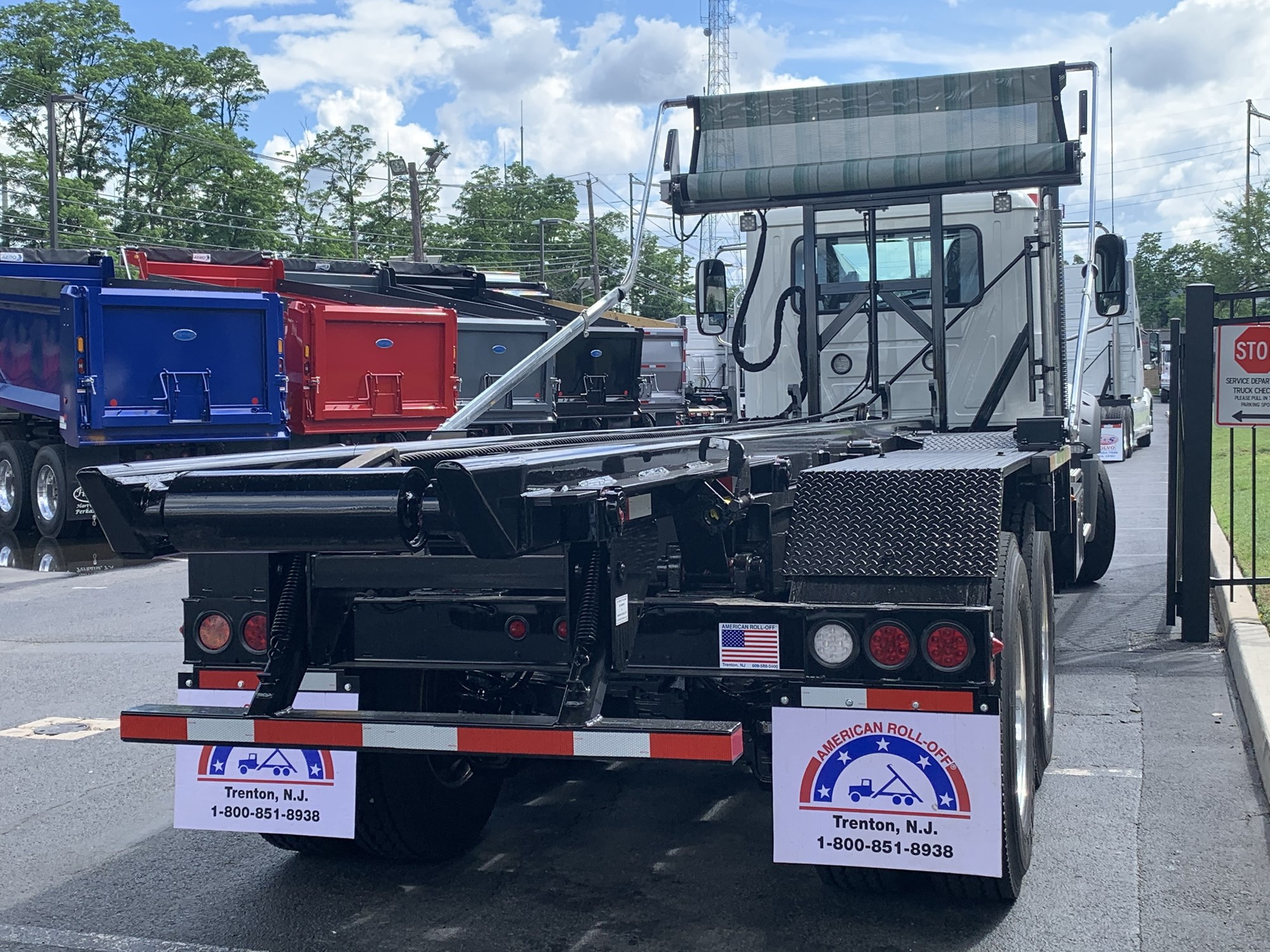 2026 MACK GR64FR 2026 MACK GR64FR - image 3 of 5