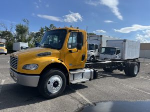 2021 FREIGHTLINER M2 1085561-01