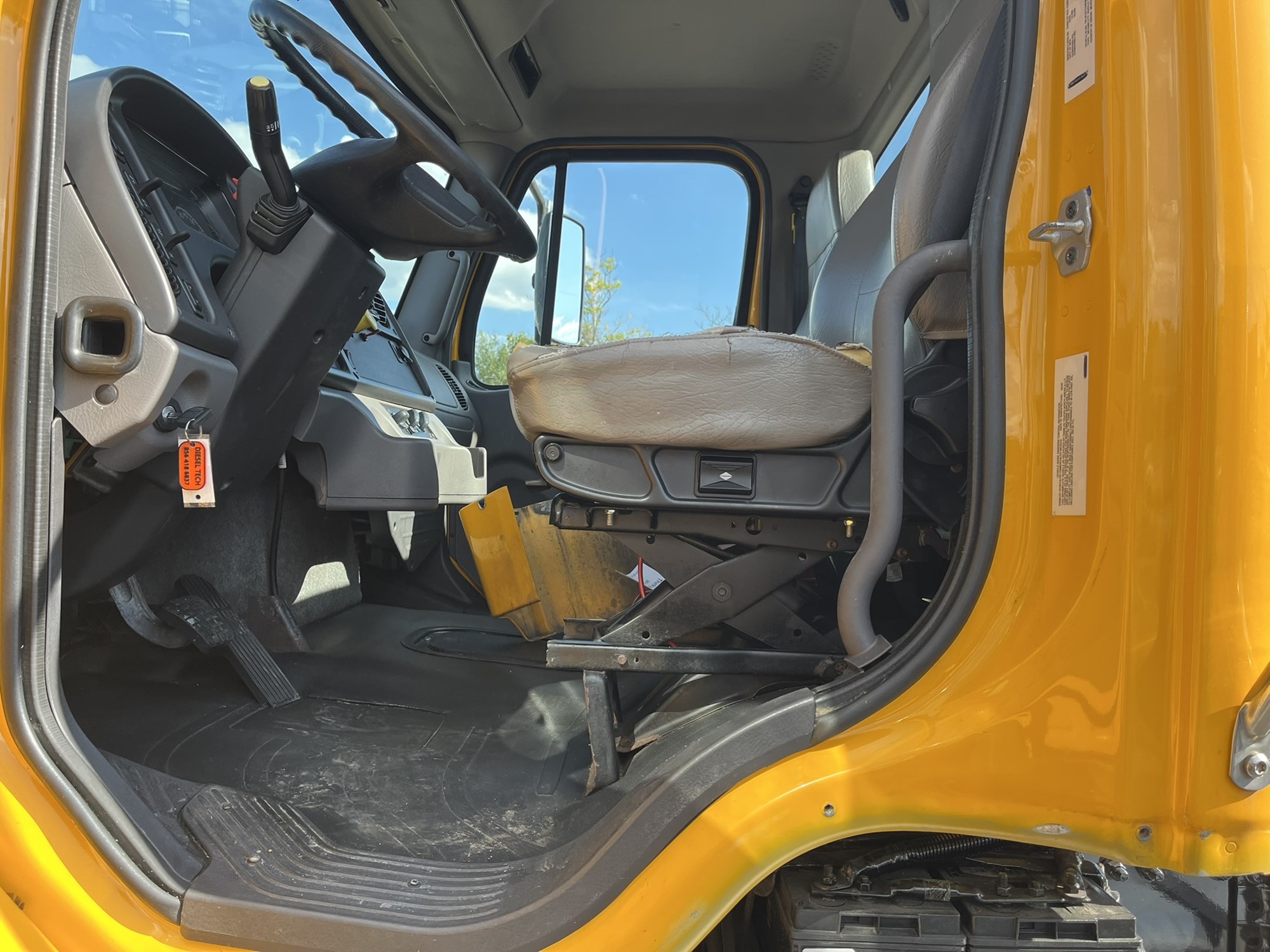 2021 FREIGHTLINER M2 1085561-07 2021 FREIGHTLINER M2 1085561-07