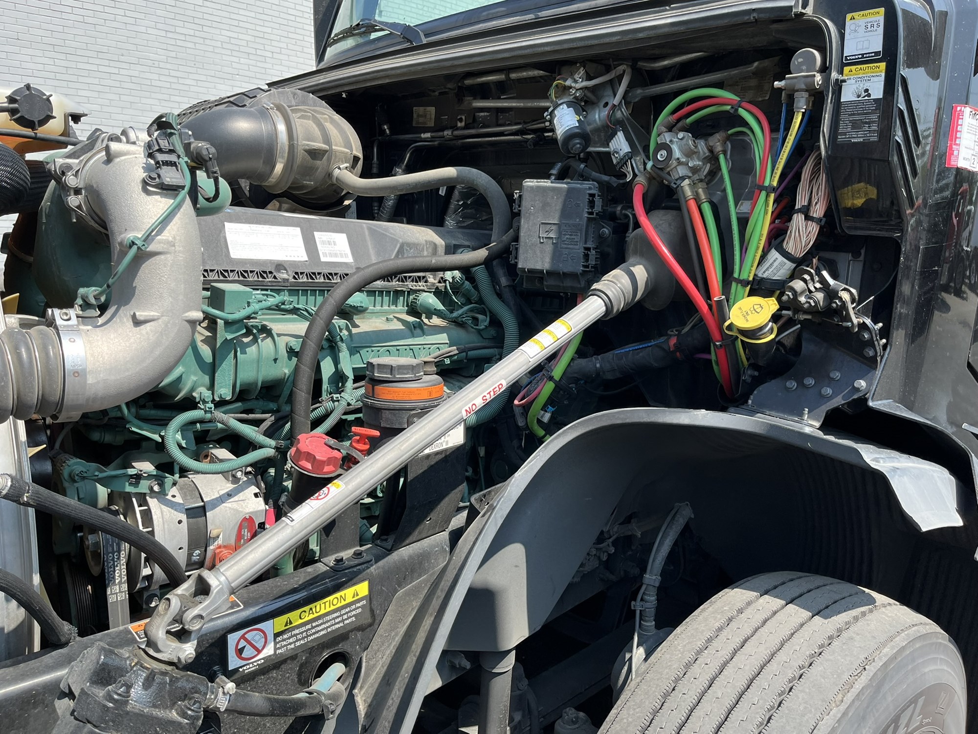 2024 Volvo VNL860 1091452-18 2024 Volvo VNL860 1091452-18