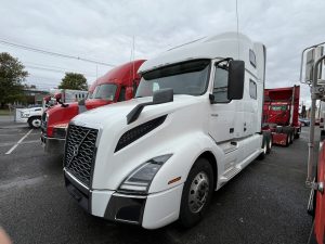 2023 VOLVO VNL860 1097124-01