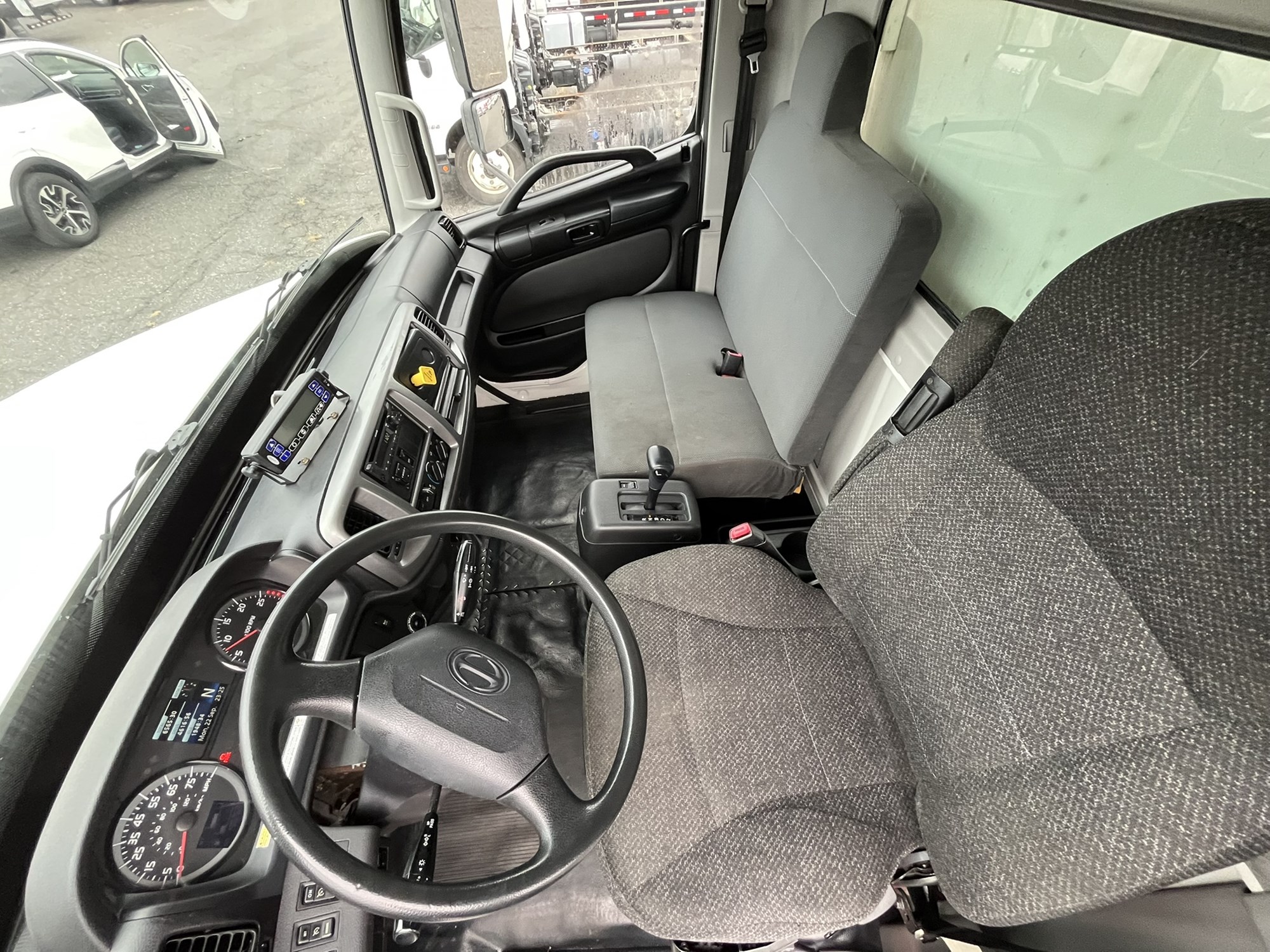 2018 HINO 338 1203054-12 2018 HINO 338 1203054-12