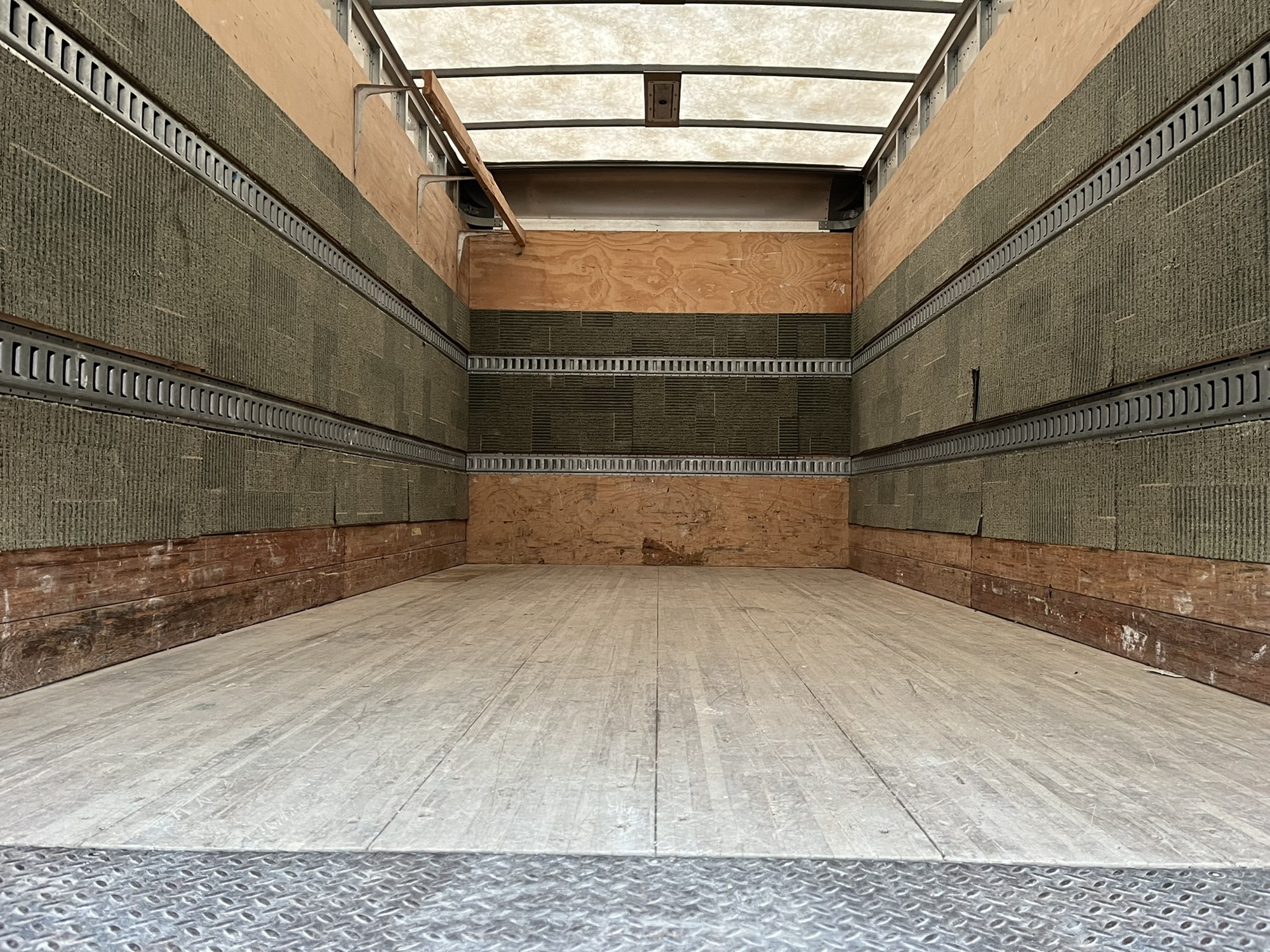 2020 HINO 195 1000003-23 2020 HINO 195 1000003-23