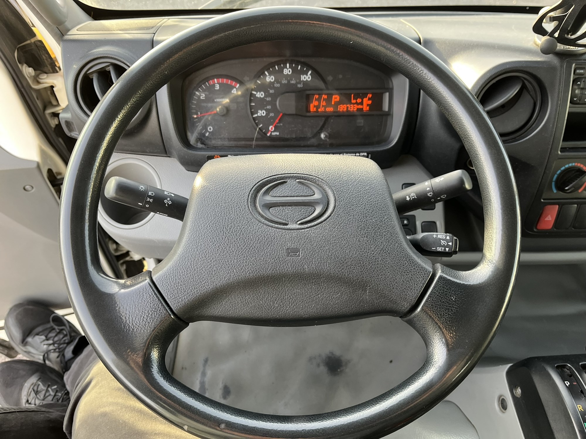 2015 HINO 195 1000441-09 2015 HINO 195 1000441-09