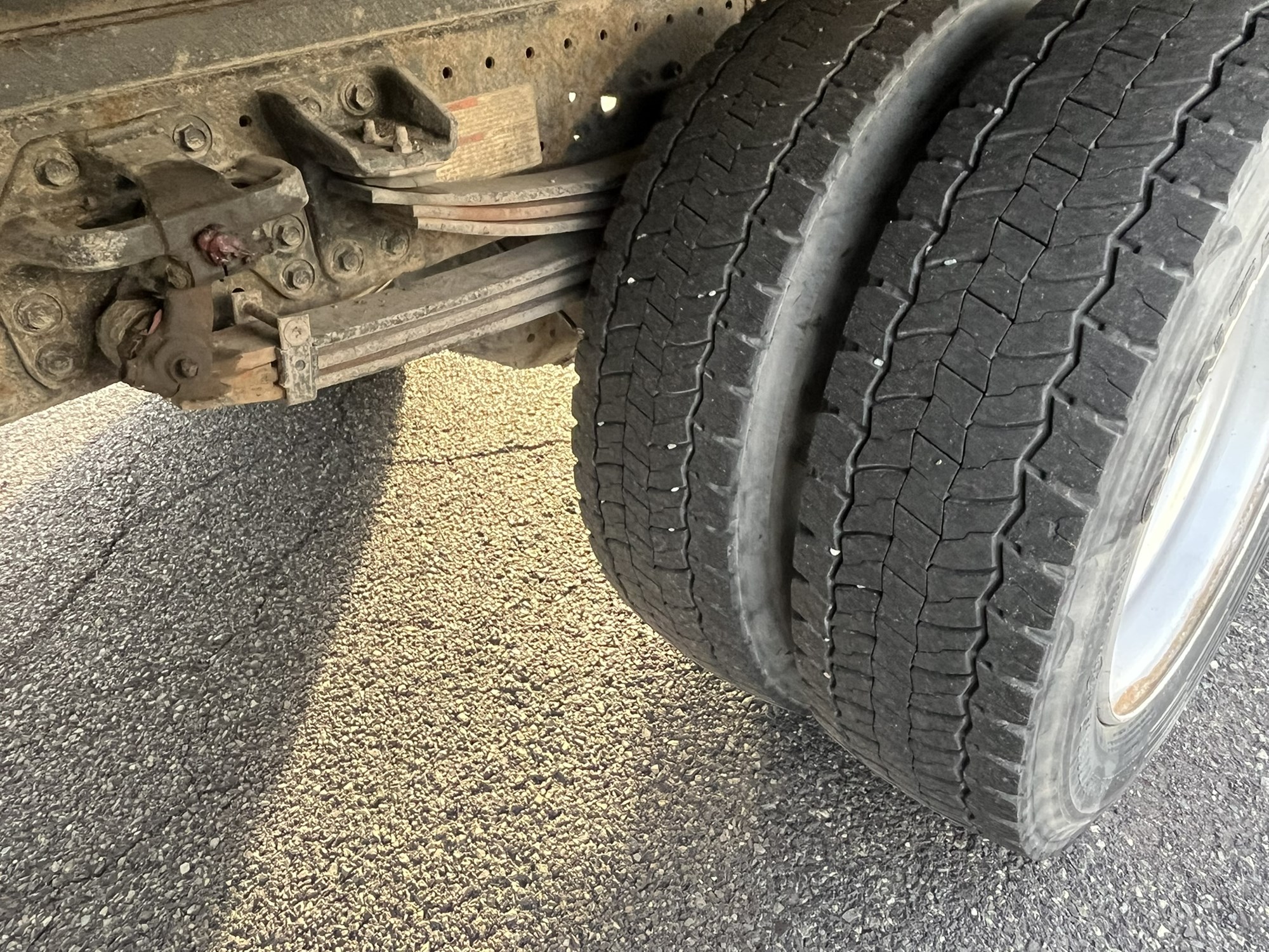 2015 HINO 195 1000441-21 2015 HINO 195 1000441-21