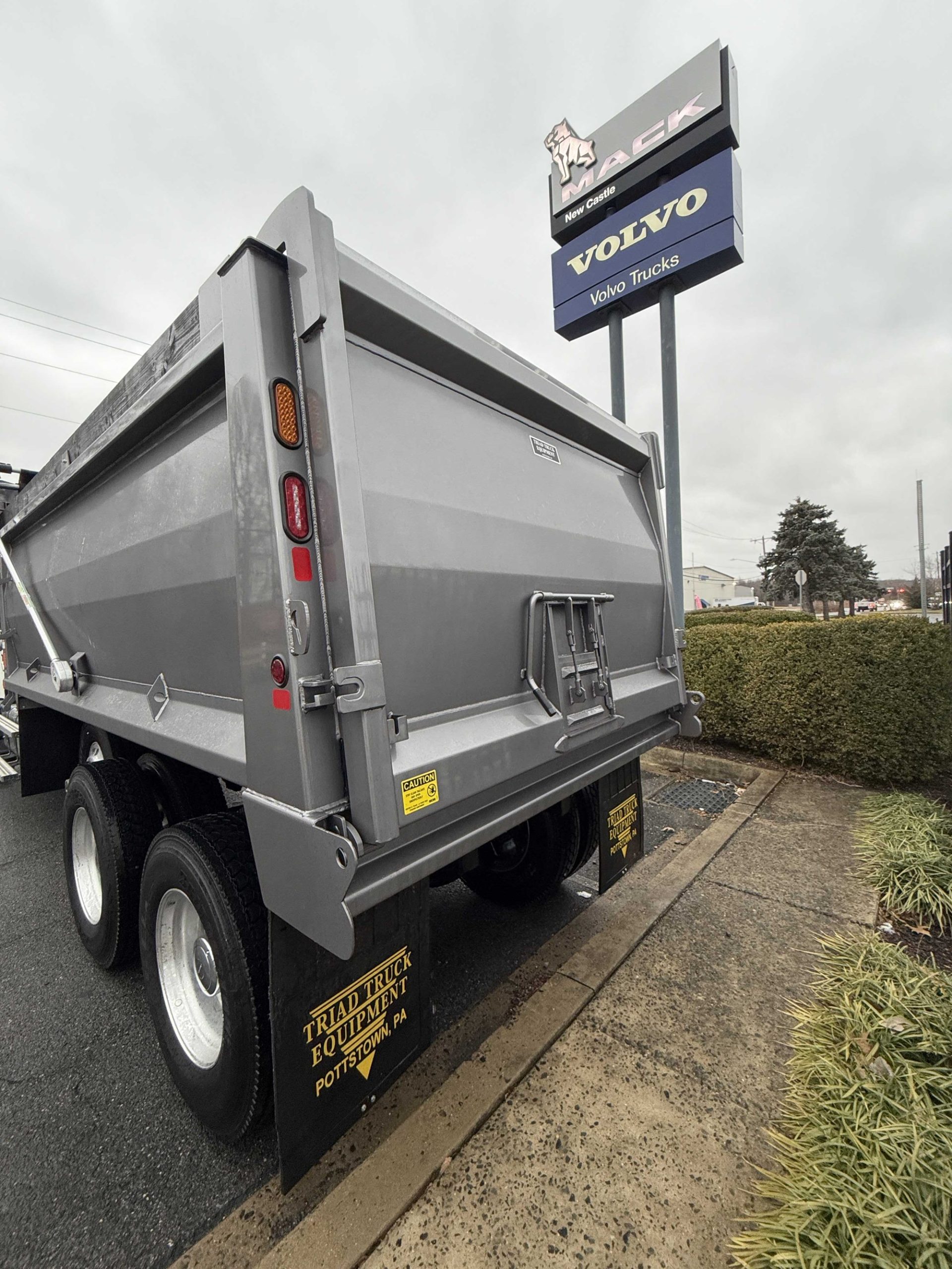 2026 MACK GR64FR 2026 MACK GR64FR - image 6 of 6