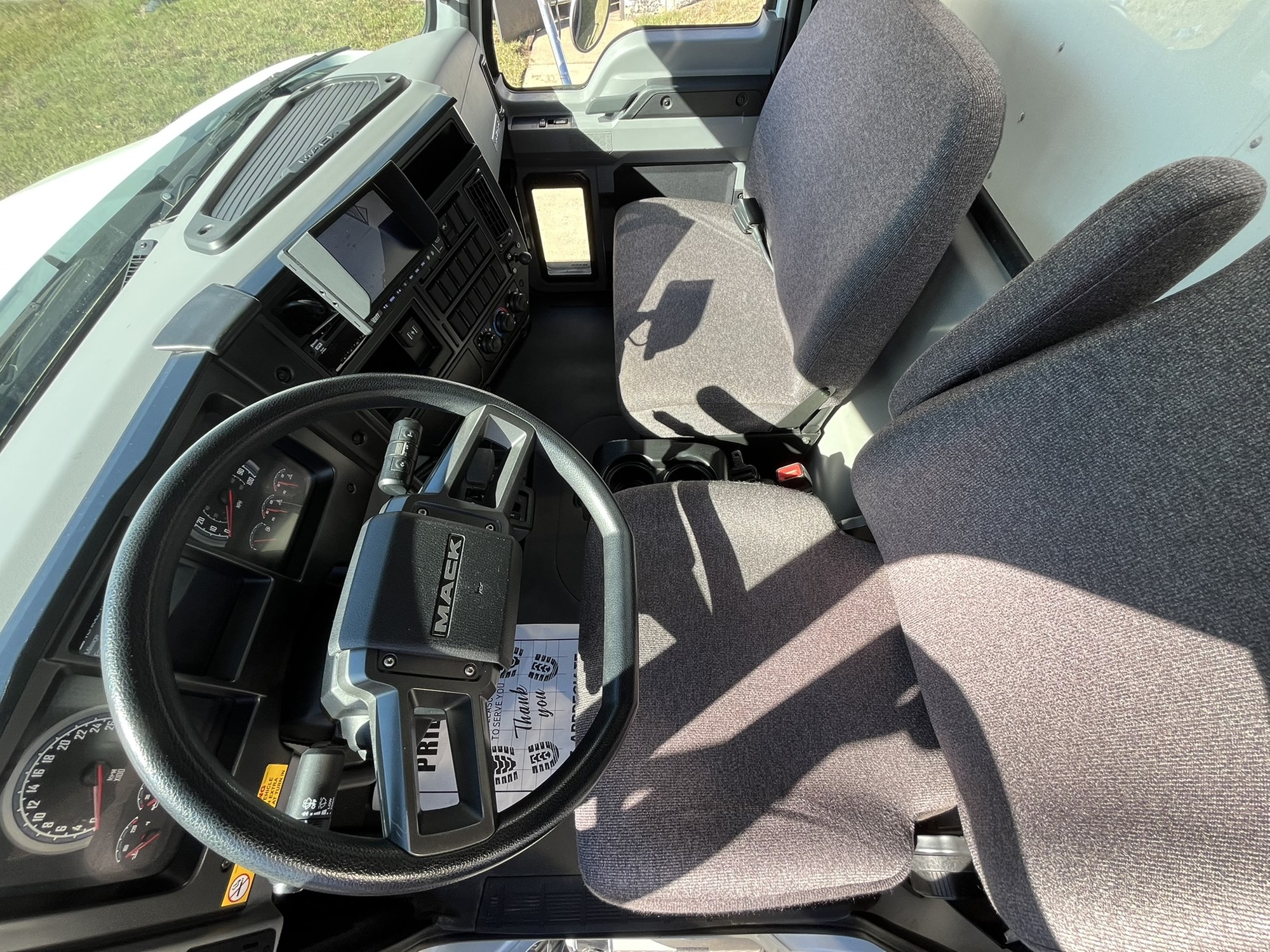 2021 MACK MD 1097714-11 2021 MACK MD 1097714-11