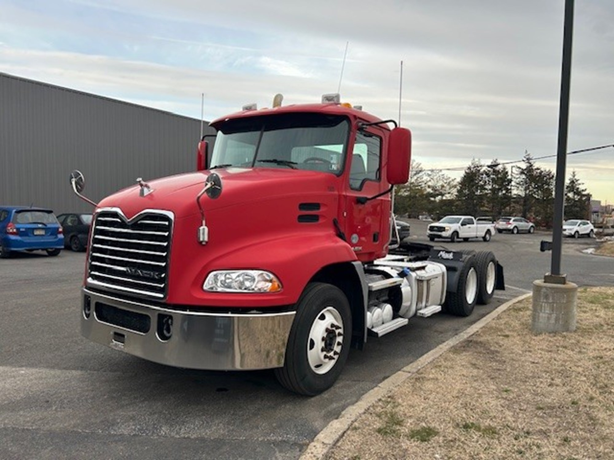 2015 MACK CXU613 2015 MACK CXU613 - image 1 of 6