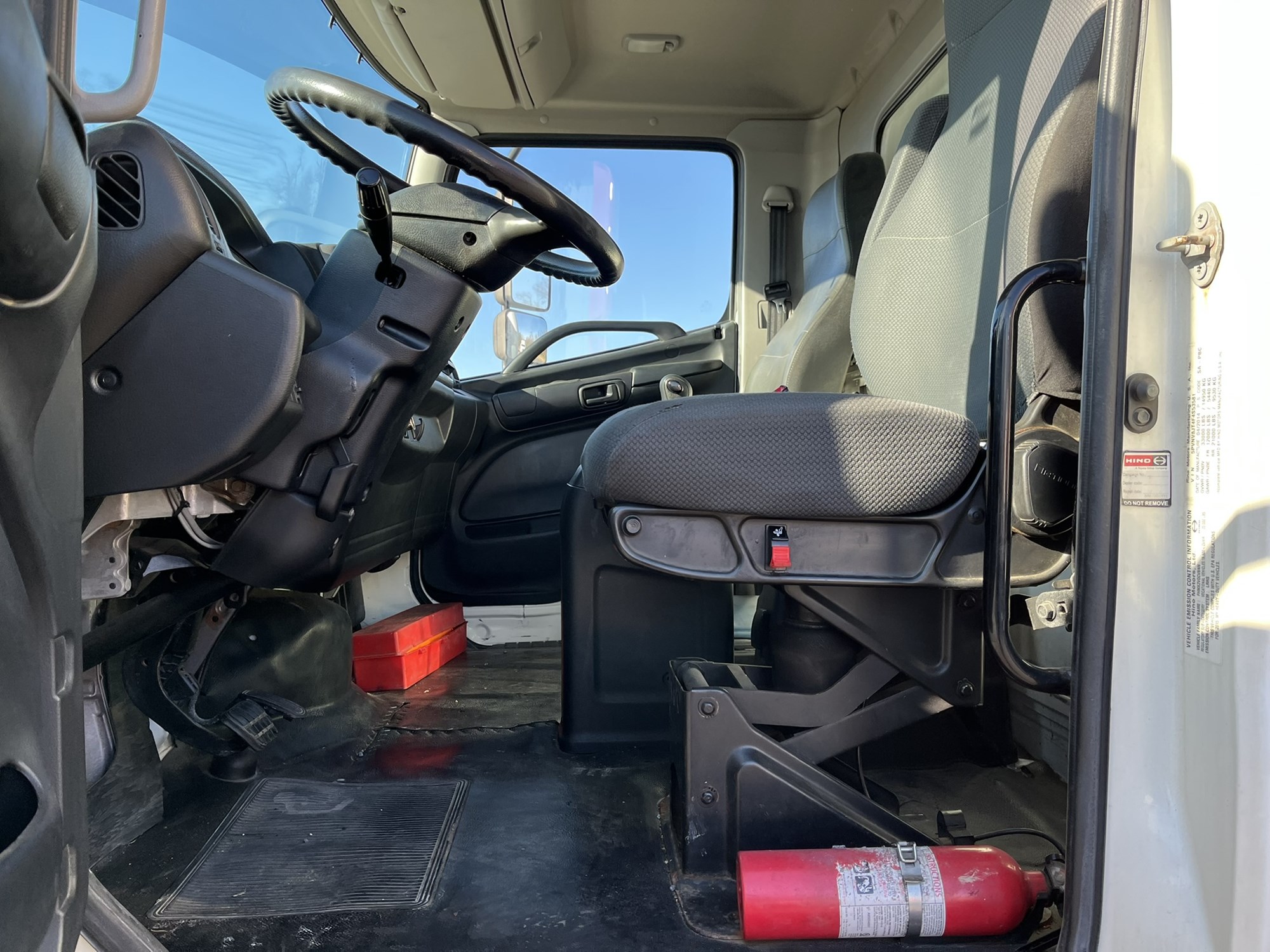 2015 HINO 338 1015479-07 2015 HINO 338 1015479-07