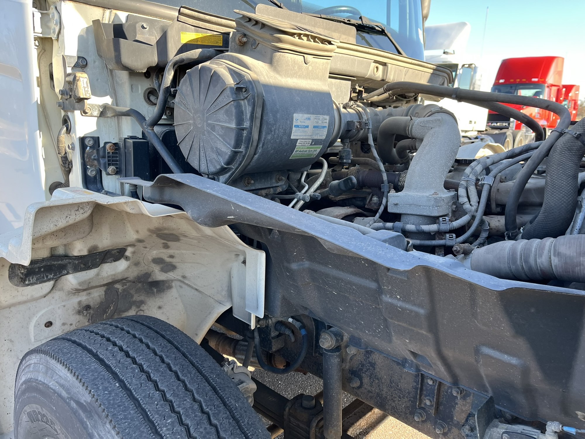 2015 HINO 338 1015479-17 2015 HINO 338 1015479-17