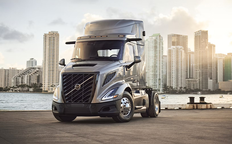 Volvo Trucks VNR 440 - image 1 of 4