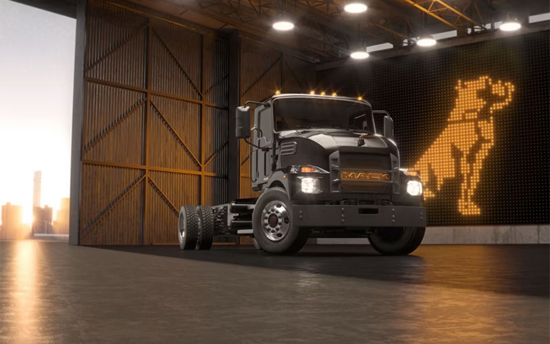 Mack Trucks MD Electric - image 2 of 4