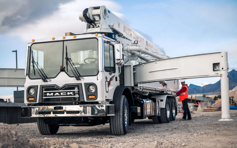 Mack Trucks TerraPro® - image 4 of 4