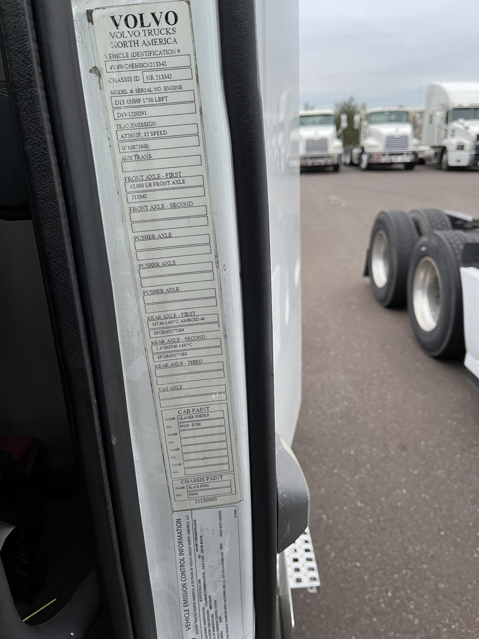 2019 VOLVO VNR64T300 1000574-14 2019 VOLVO VNR64T300 1000574-14