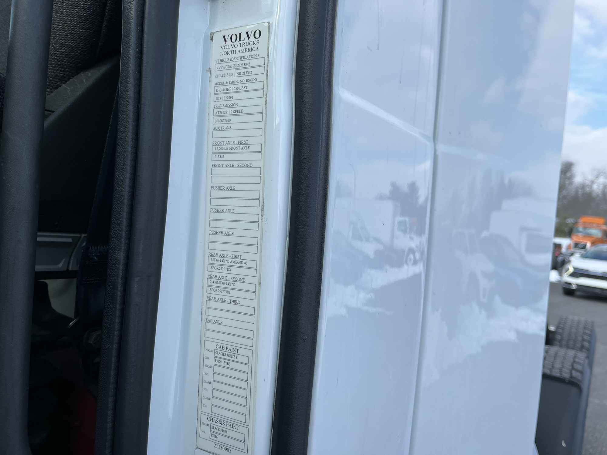 2019 VOLVO VNR64T300 1000574-21 2019 VOLVO VNR64T300 1000574-21