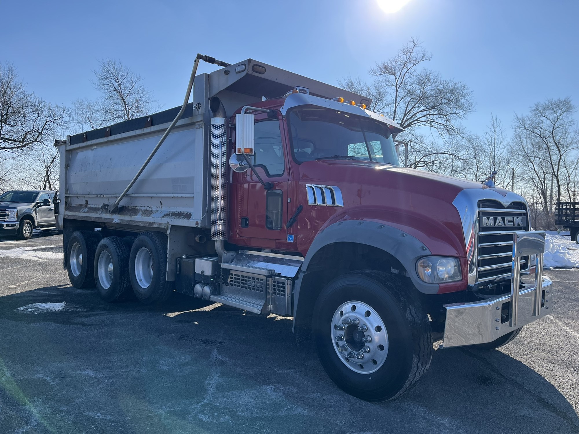 2019 MACK GRANITE 2019 MACK GRANITE - image 3 of 6