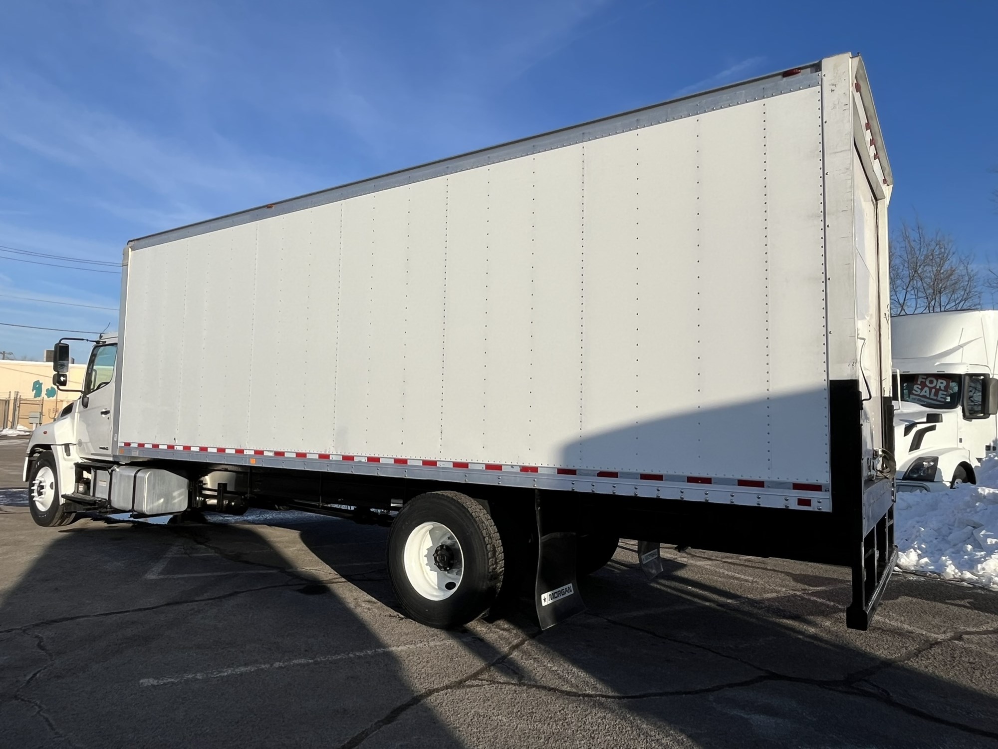 2017 HINO 268A 1048019-06 2017 HINO 268A 1048019-06