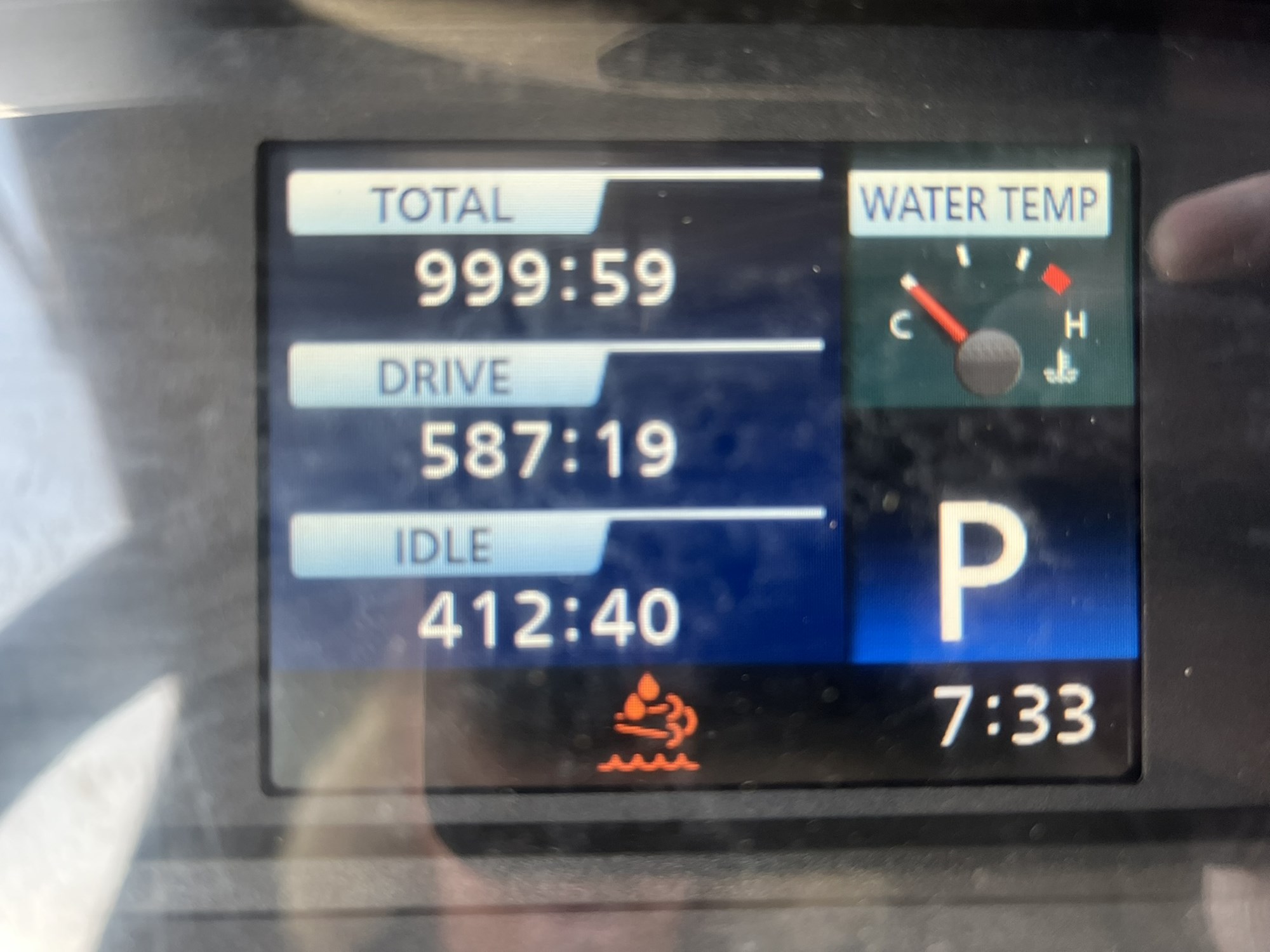 2017 HINO 268A 1048019-09 2017 HINO 268A 1048019-09