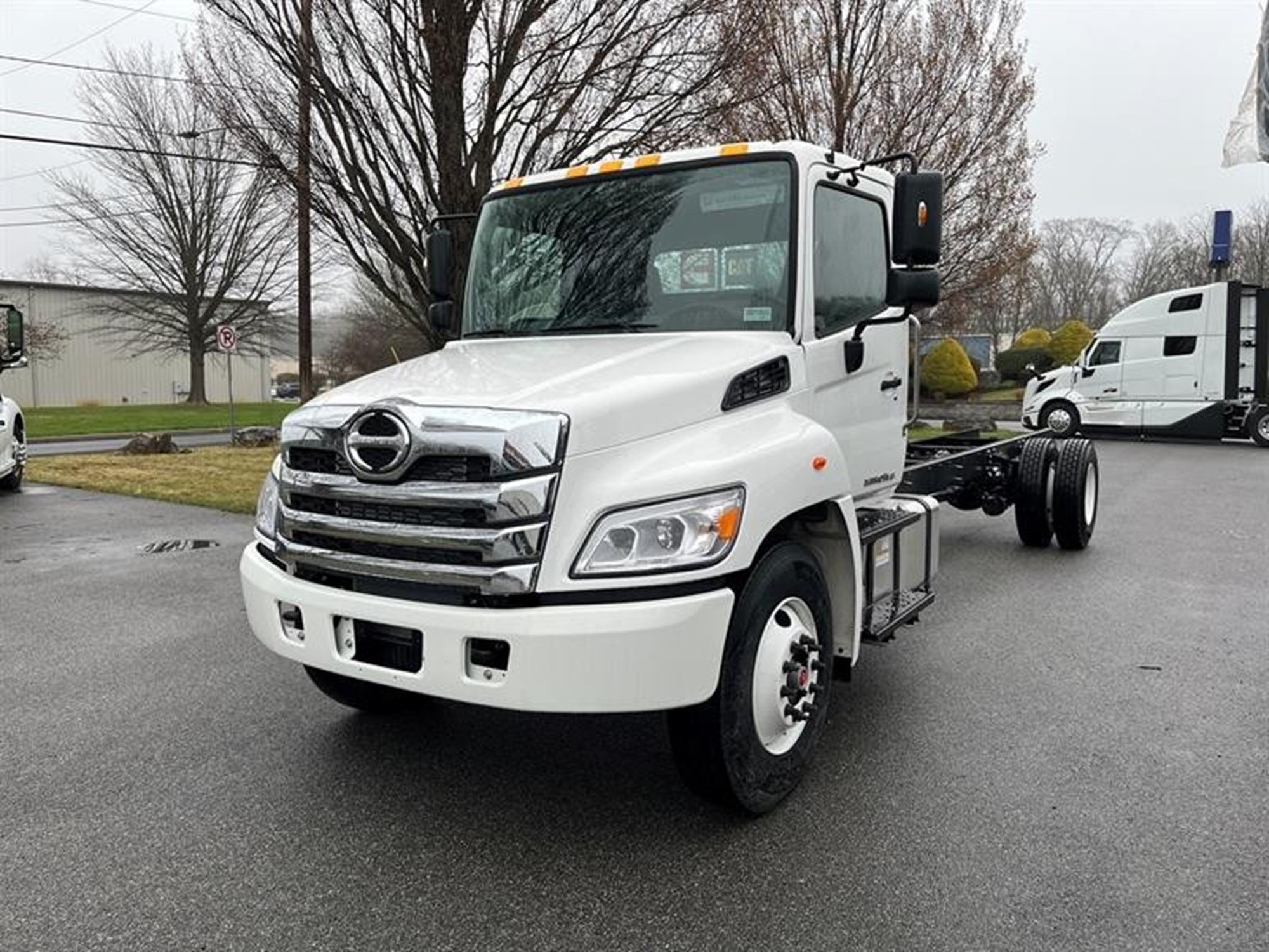 2026 HINO L6 2026 HINO L6 - image 2 of 3