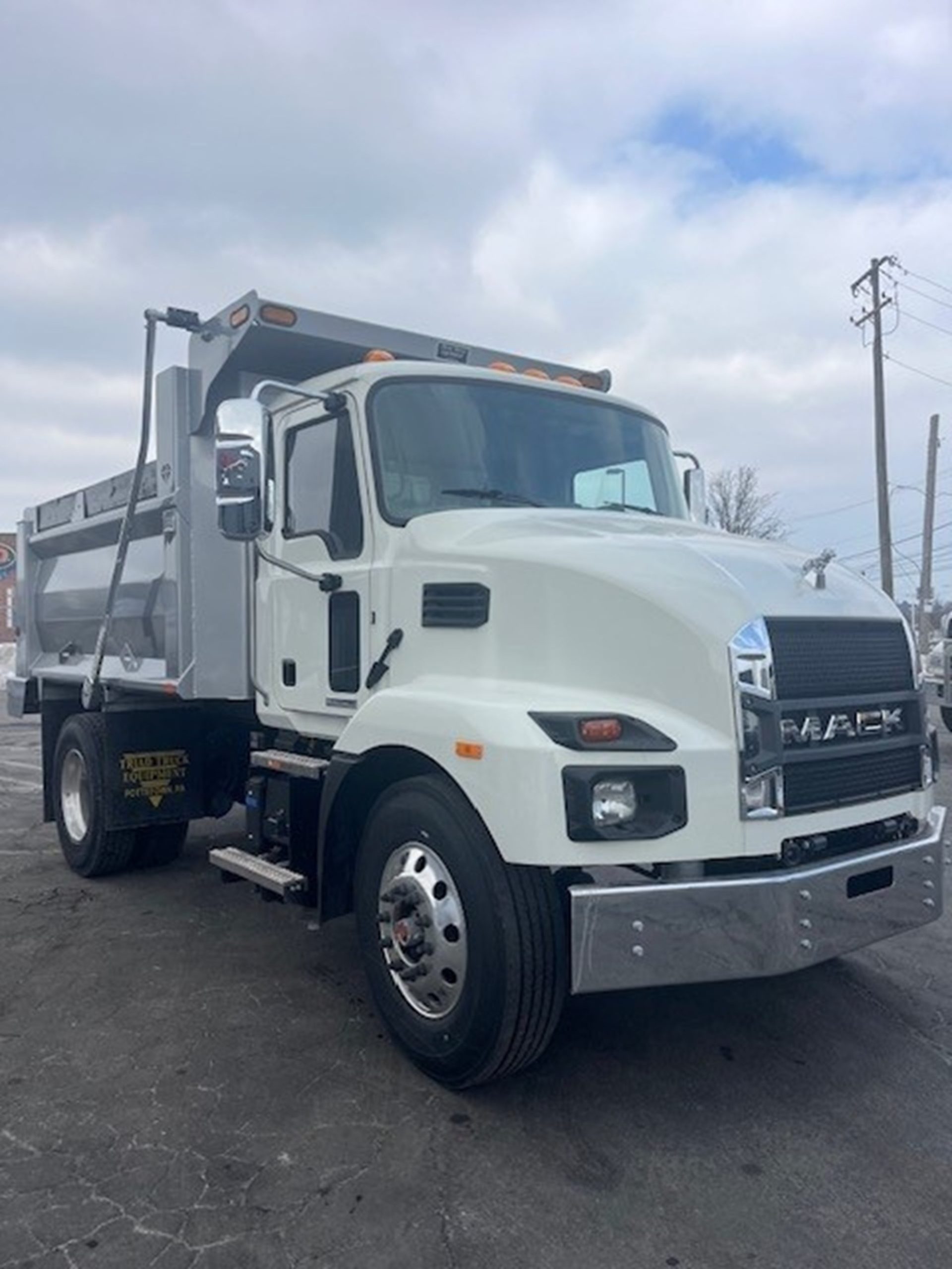 2026 MACK MD742 2026 MACK MD742 - image 1 of 6