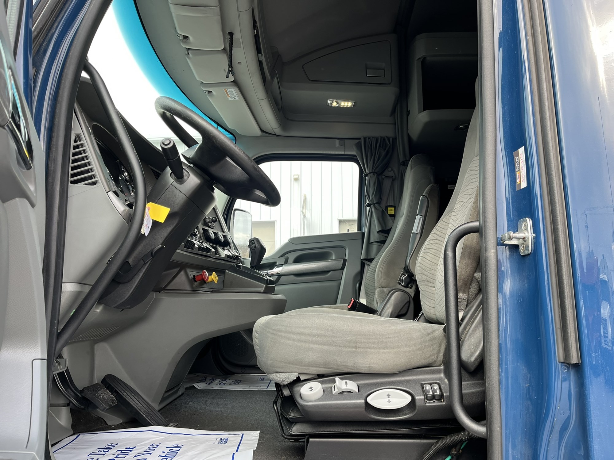 2018 KENWORTH T680 1104256-07 2018 KENWORTH T680 1104256-07