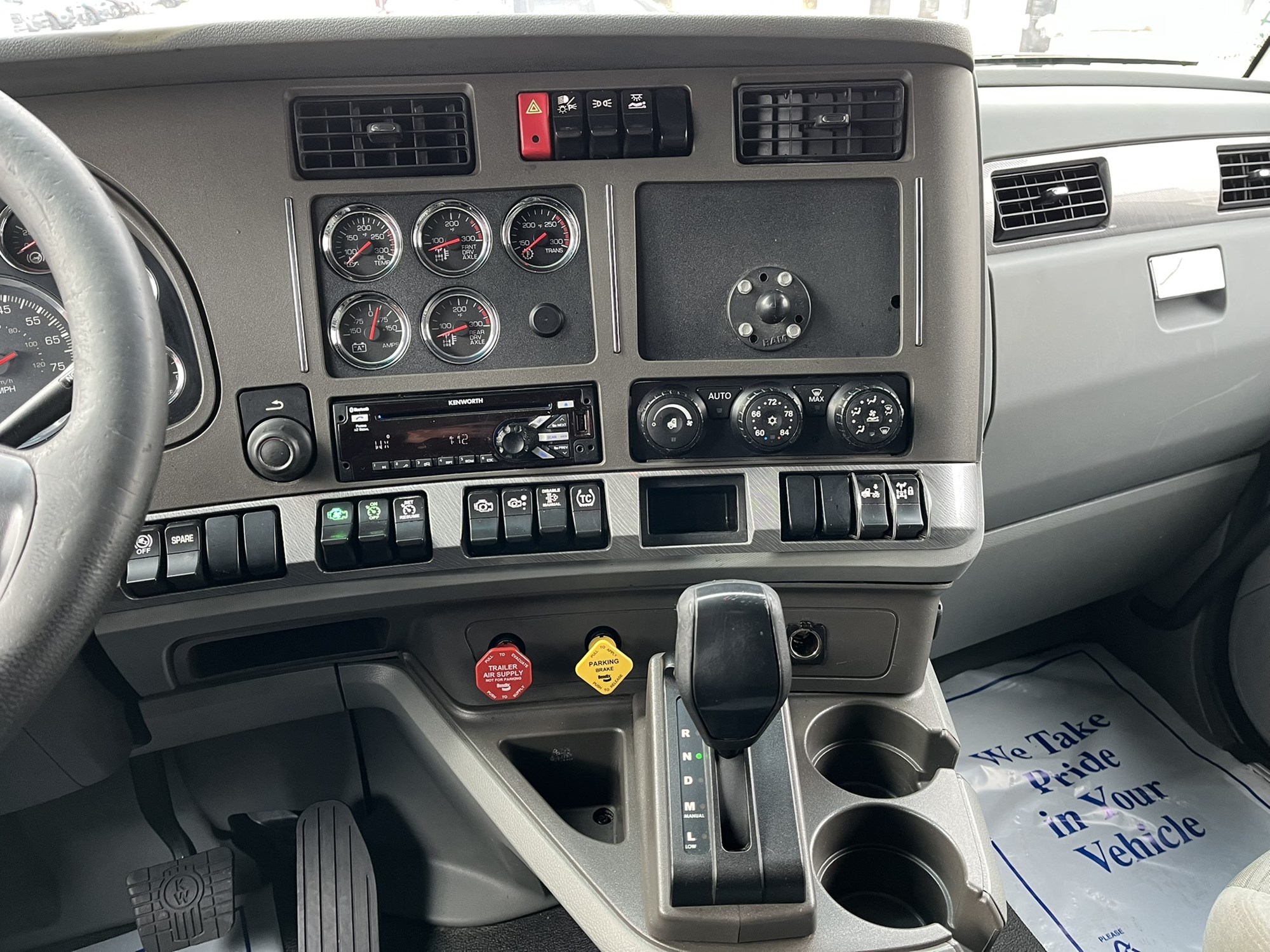 2018 KENWORTH T680 1104256-11 2018 KENWORTH T680 1104256-11