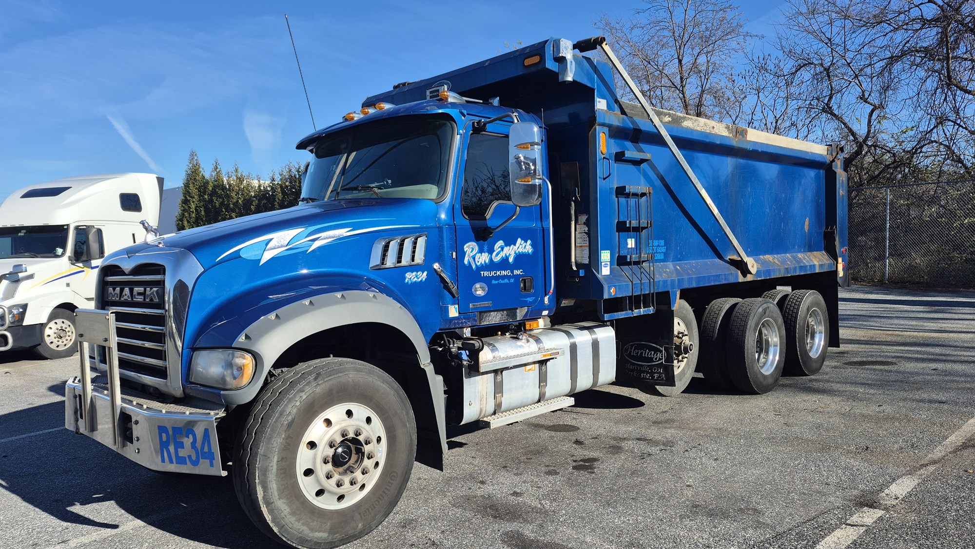 2021 MACK 64FR GR64F 2021 MACK 64FR GR64F - image 1 of 6