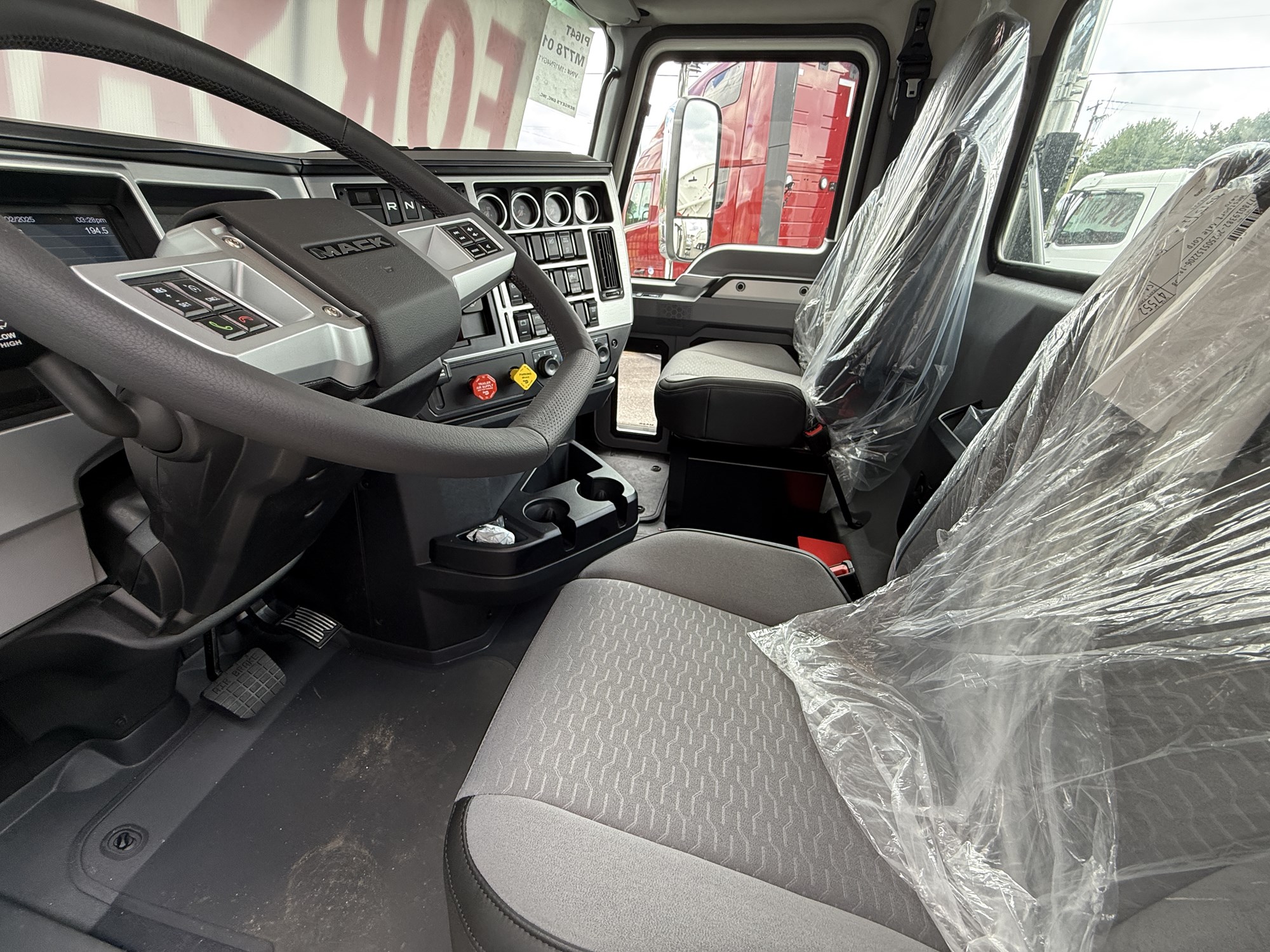 2026 MACK PI64T 2026 MACK PI64T - image 6 of 6