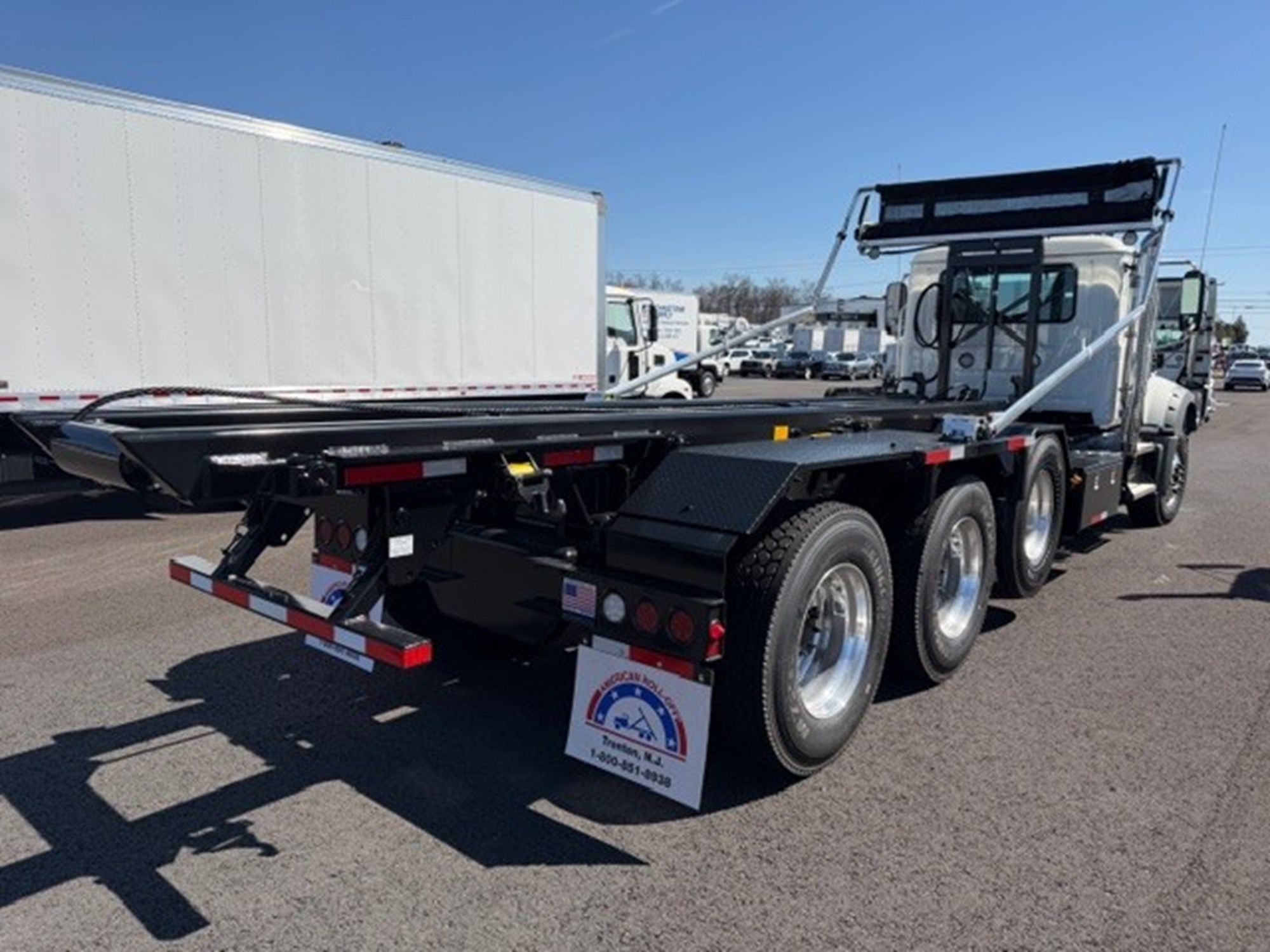 2027 MACK Granite 64FR 2027 MACK Granite 64FR - image 4 of 5