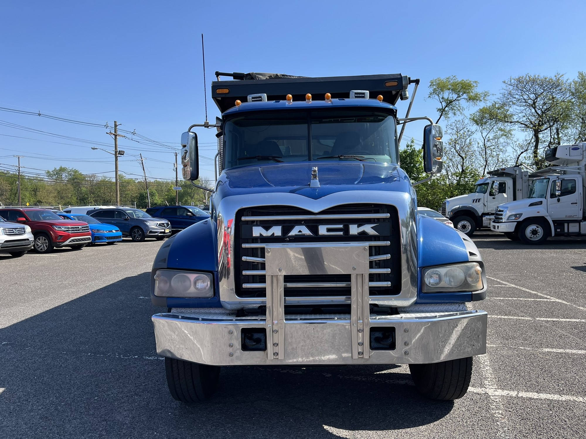 2021 MACK 64FR GR64F 2021 MACK 64FR GR64F - image 2 of 6