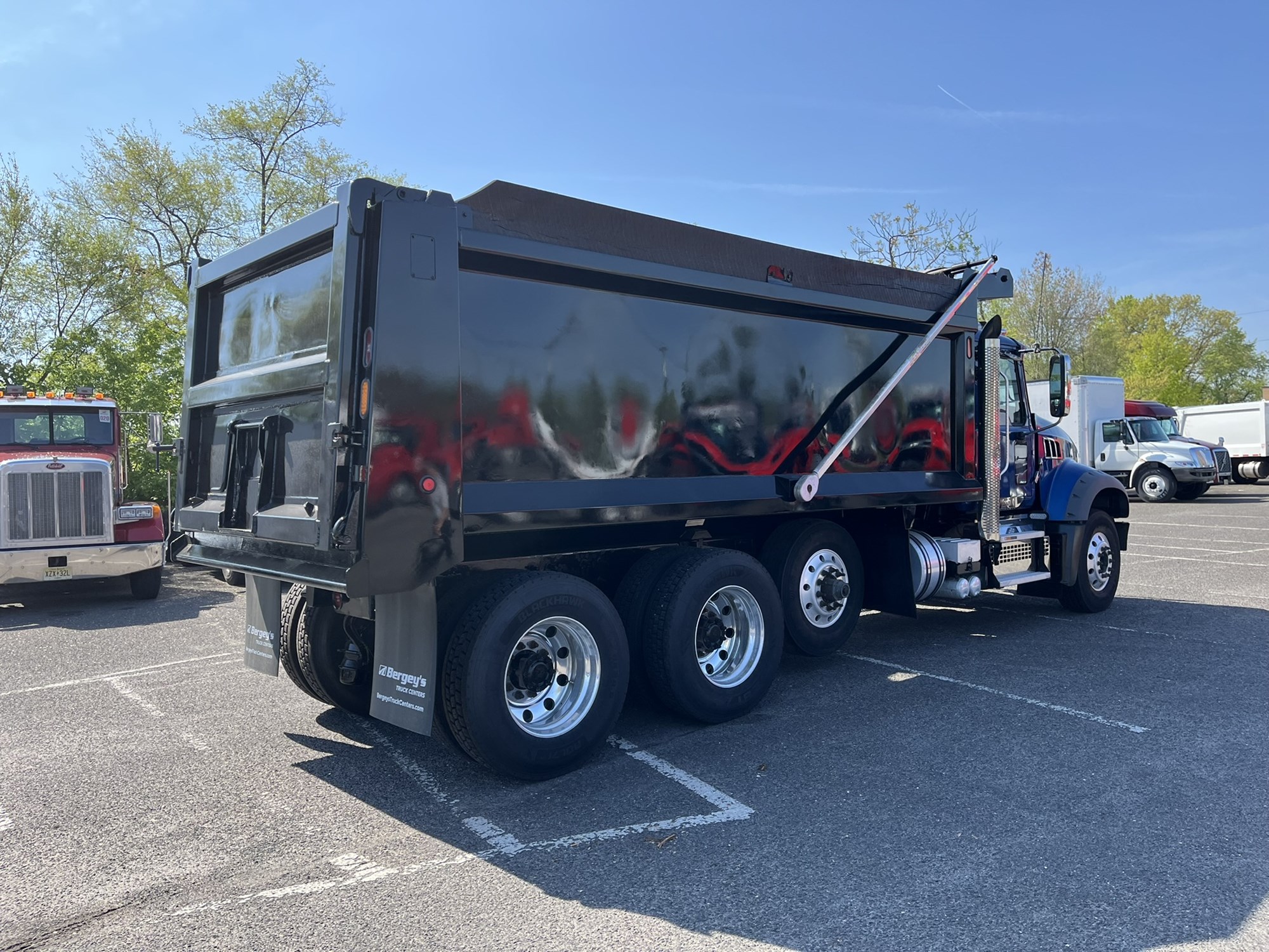 2021 MACK 64FR GR64F 2021 MACK 64FR GR64F - image 4 of 6