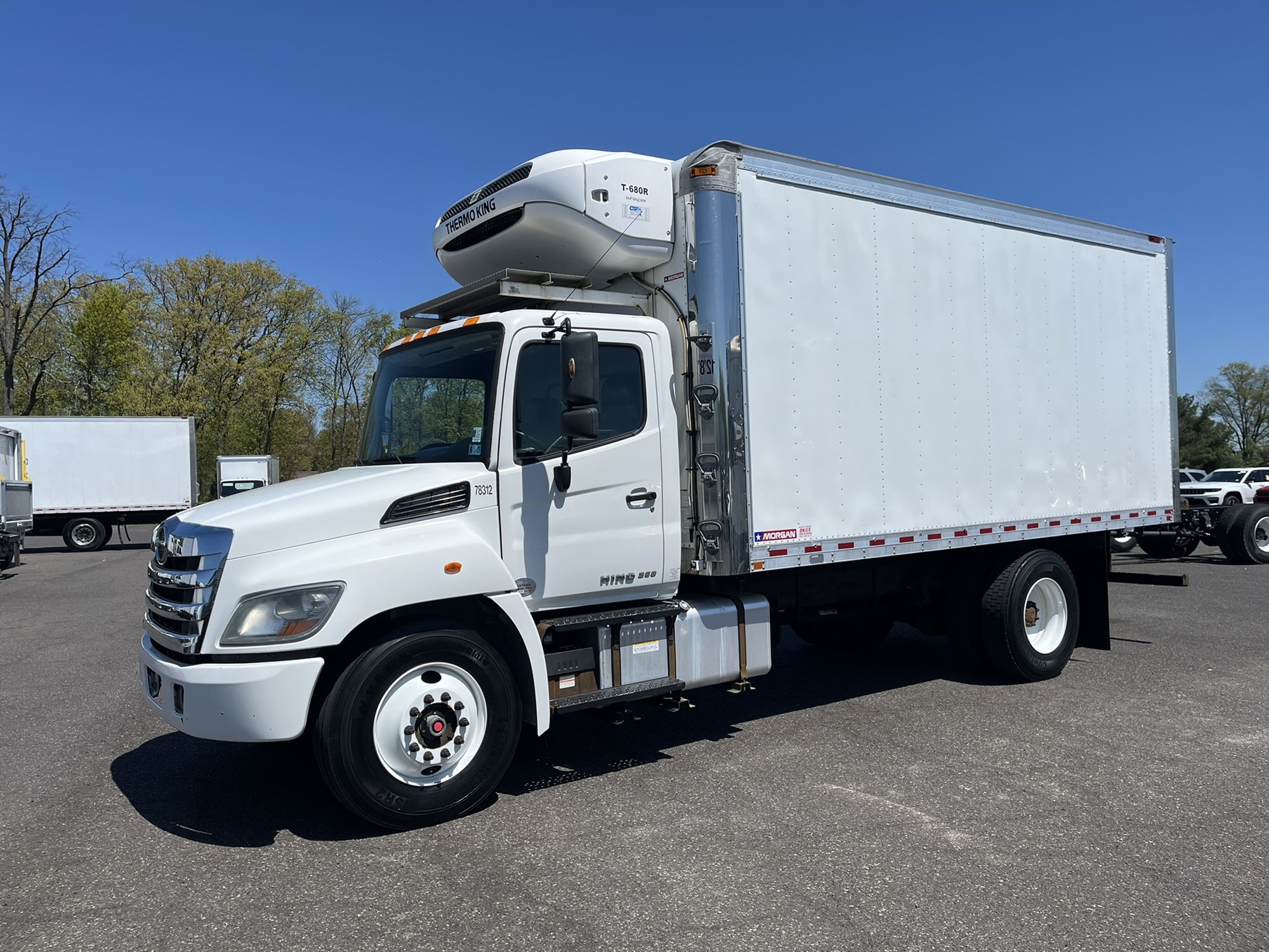 2018 HINO 268A 2018 HINO 268A - image 1 of 6