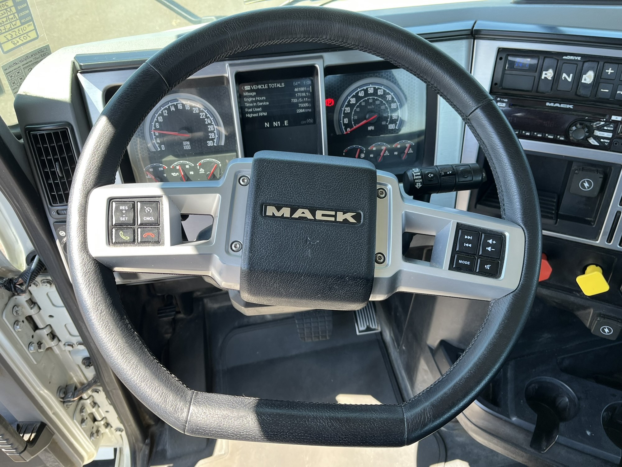 2020 MACK AN64T 1000776-09 2020 MACK AN64T 1000776-09