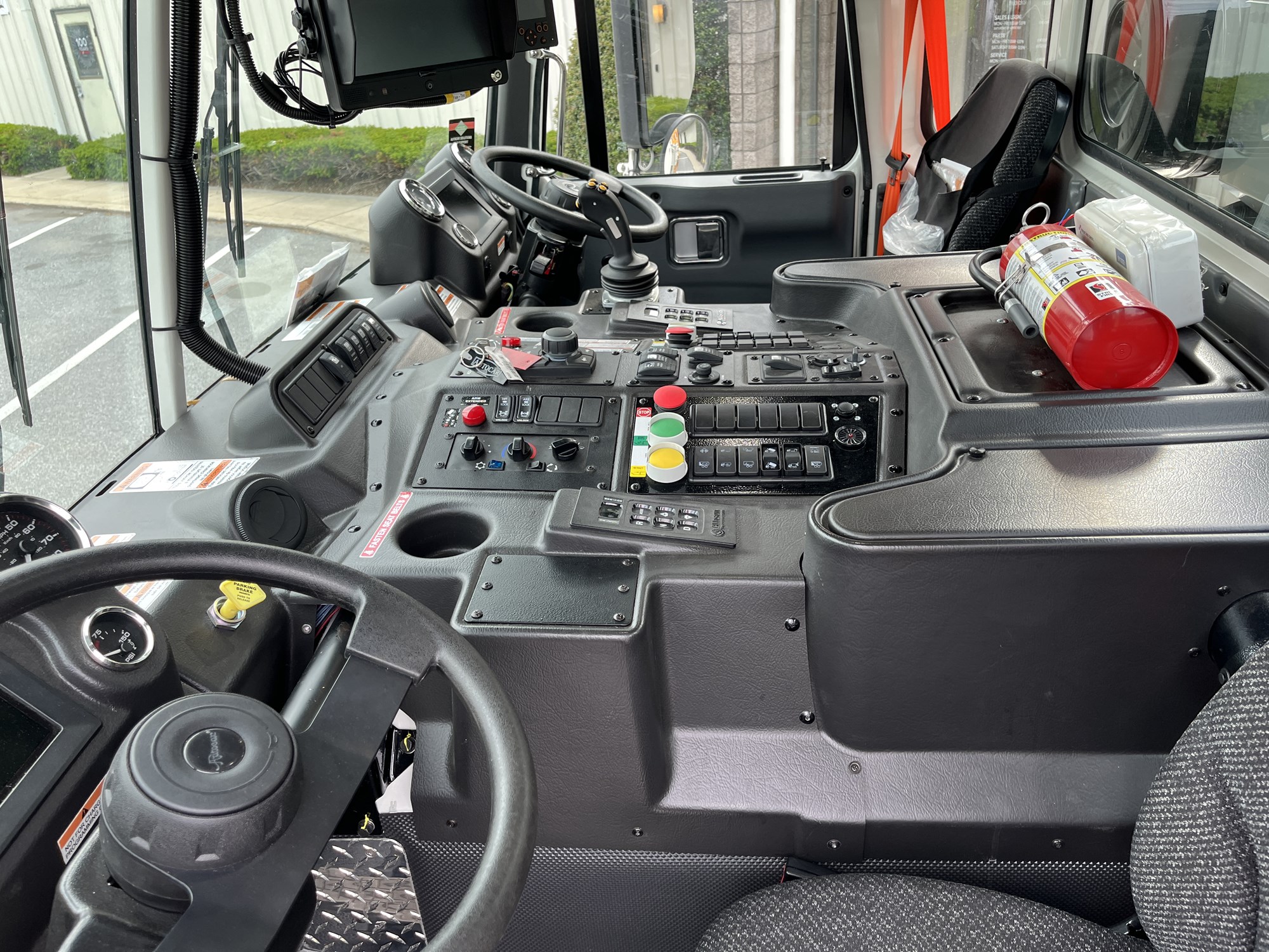2024 AUTOCAR ACX64 1068874-15 2024 AUTOCAR ACX64 1068874-15