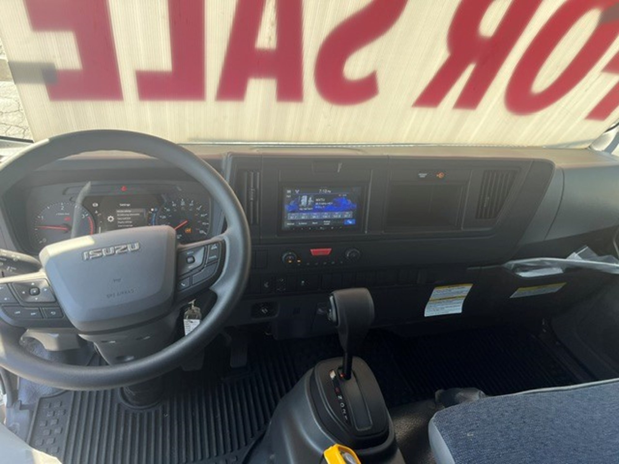 2025 ISUZU NRR 2025 ISUZU NRR - image 4 of 6