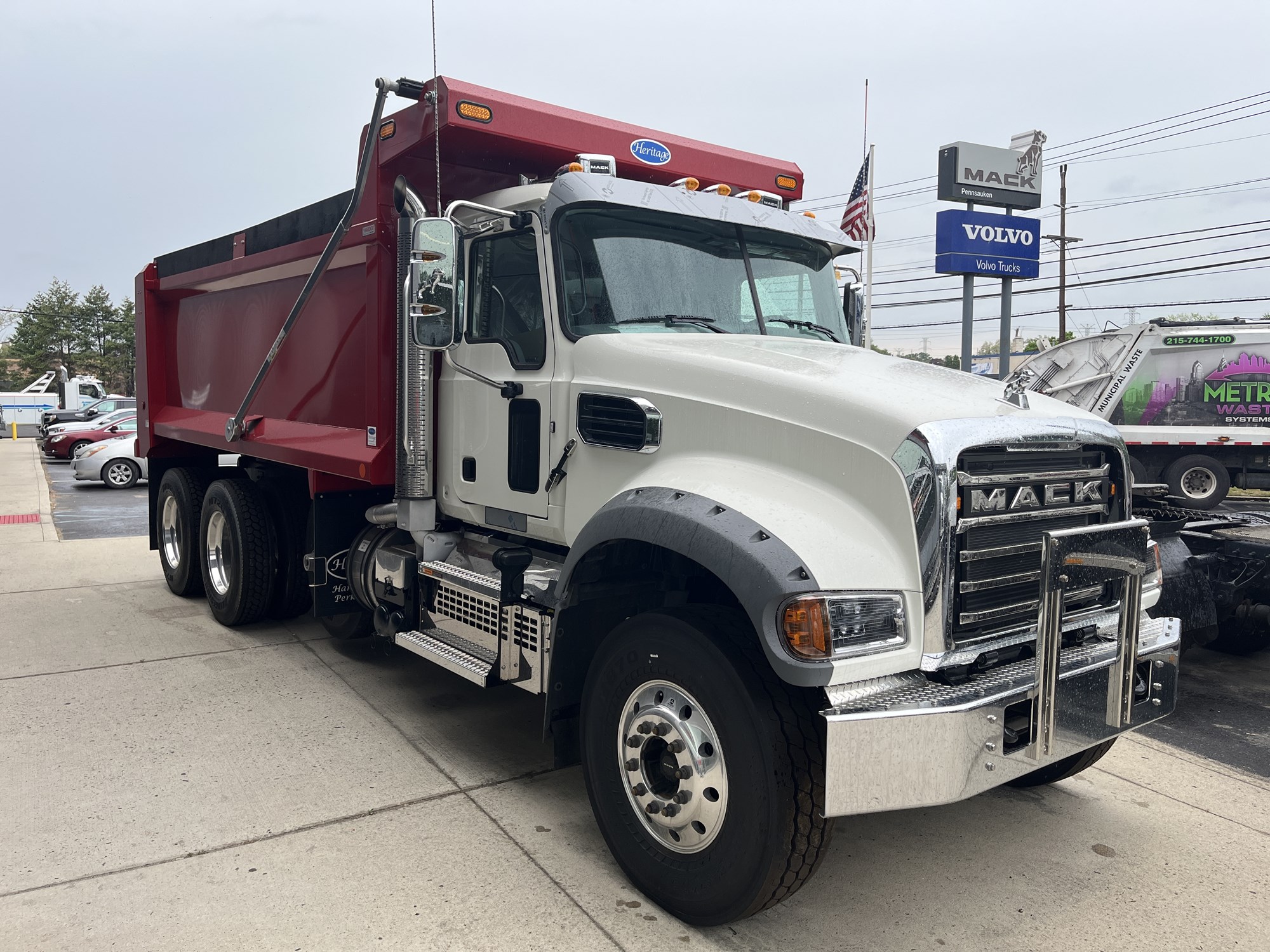 2026 MACK Granite 64FR 2026 MACK Granite 64FR - image 3 of 6