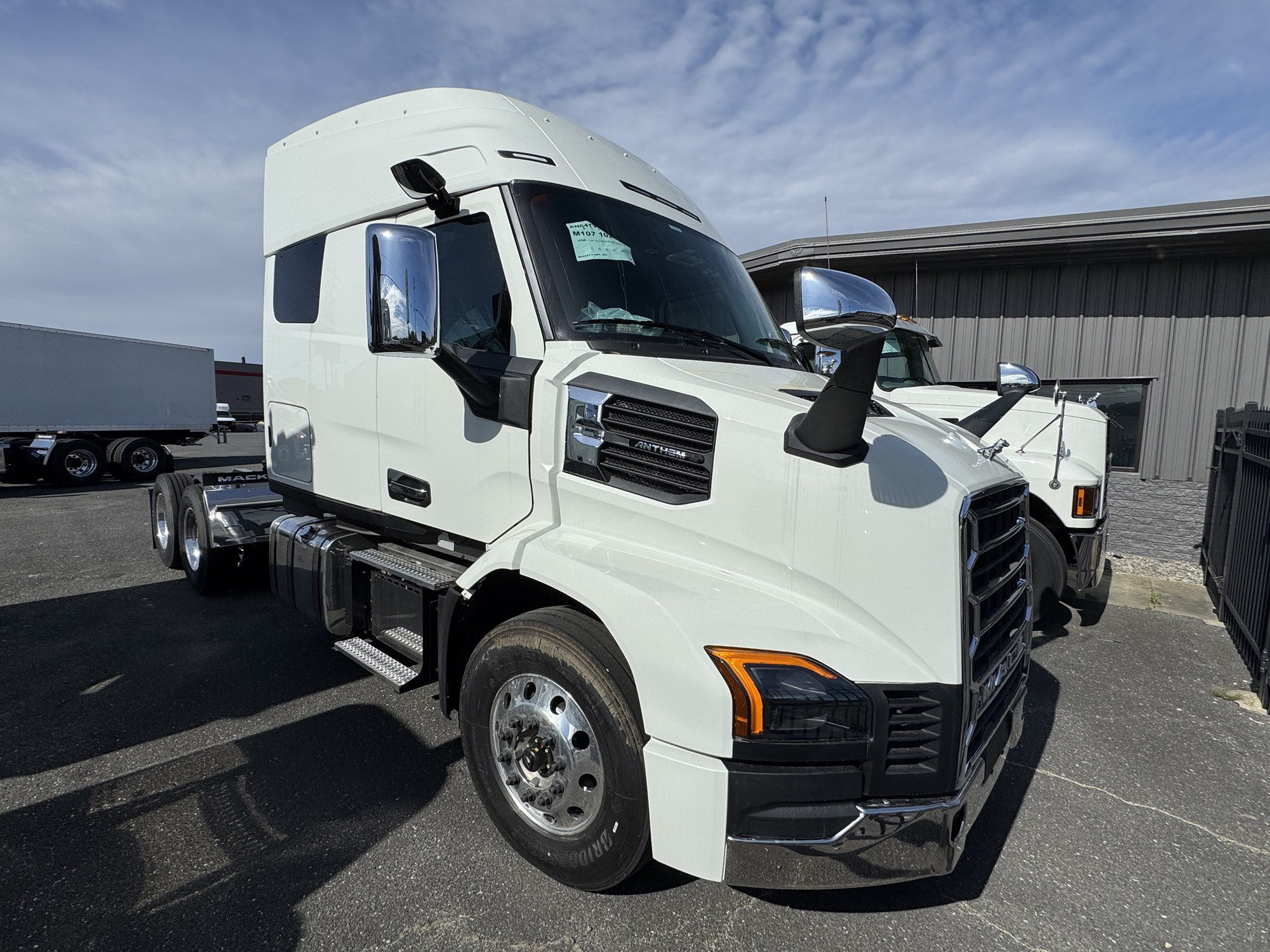 2027 MACK ANTHEM GEN2 64T 2027 MACK ANTHEM GEN2 64T - image 3 of 6