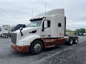 2022 Peterbilt 579 1110982-01