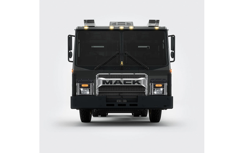 Mack LR Series (Low-Entry Refuse) Mack LR Series (Low-Entry Refuse) - image 2 of 4