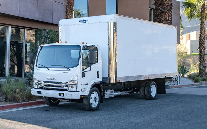 Isuzu NRR Standard Cab Isuzu NRR Standard Cab - image 5 of 6