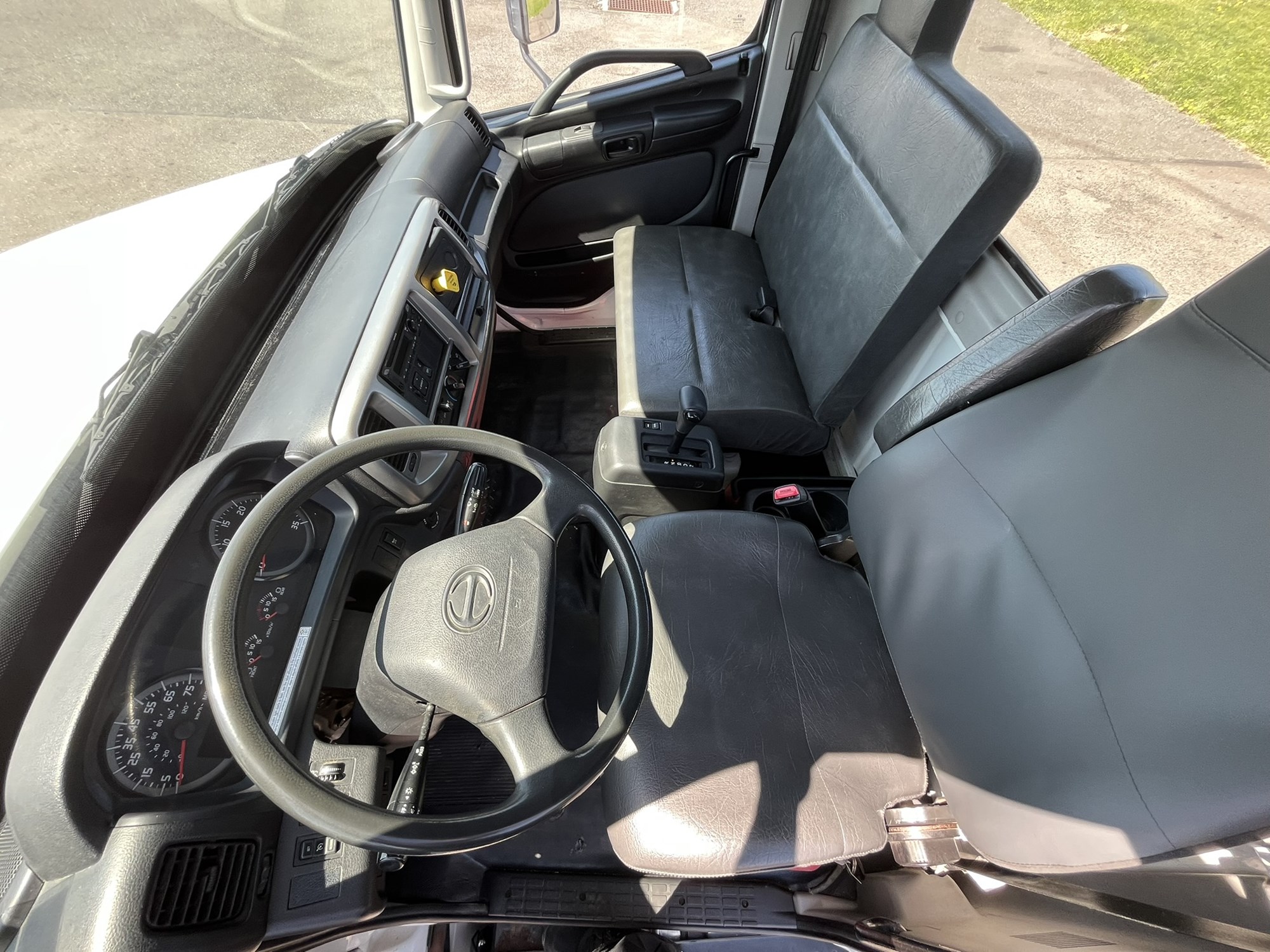 2020 HINO 268A 1000019-07 2020 HINO 268A 1000019-07