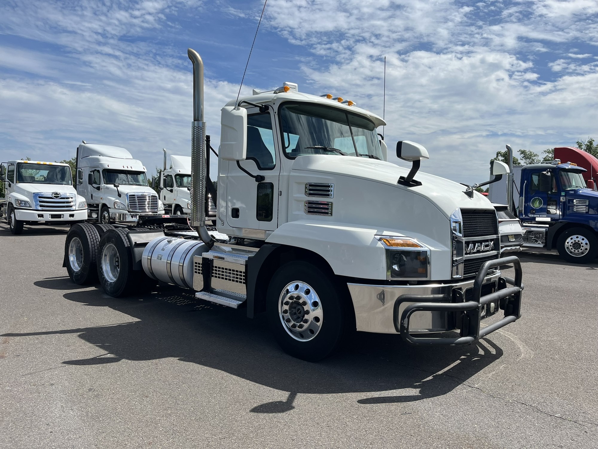 2019 MACK AN64T 1000581-03 2019 MACK AN64T 1000581-03