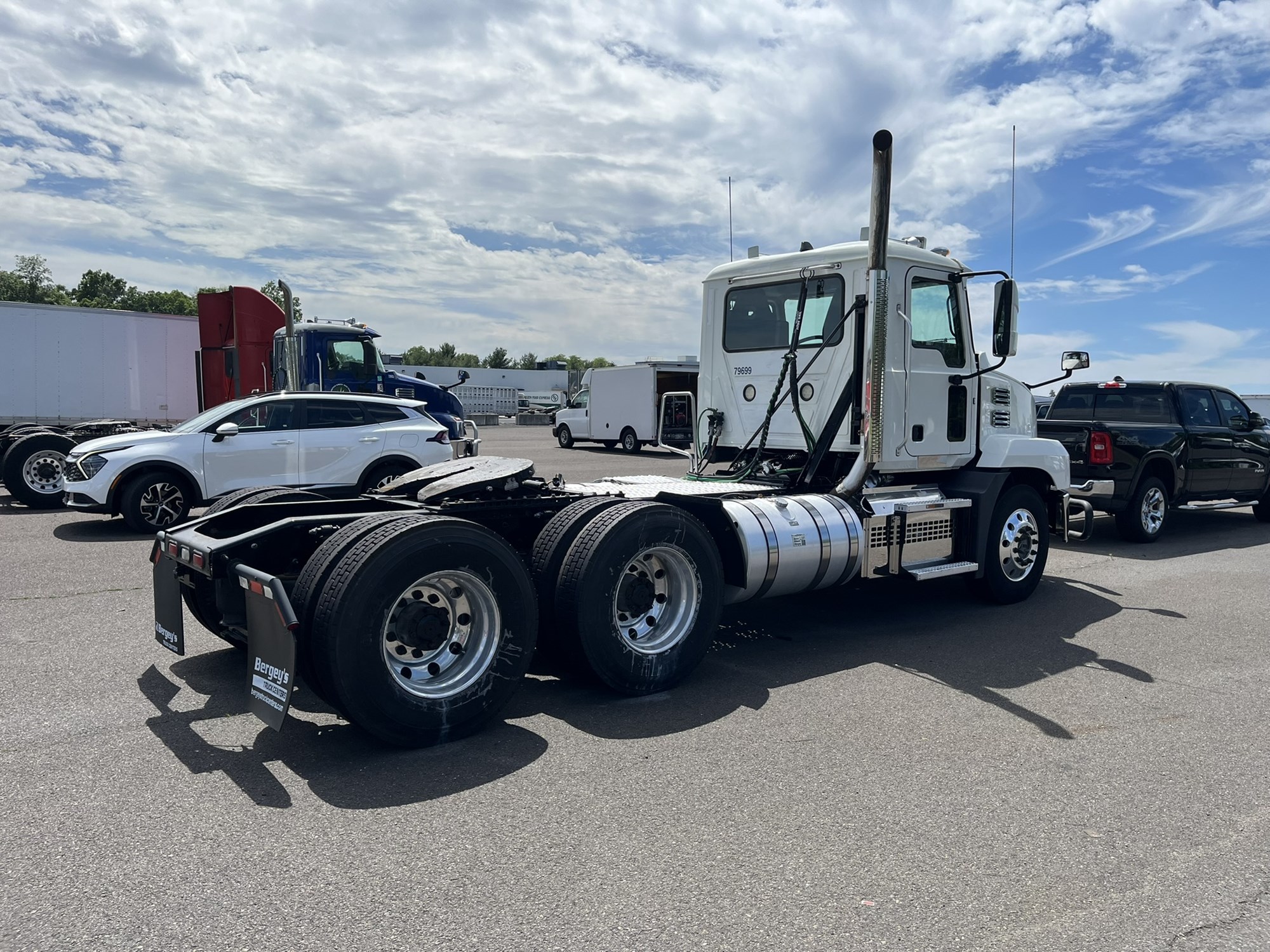 2019 MACK AN64T 1000581-04 2019 MACK AN64T 1000581-04