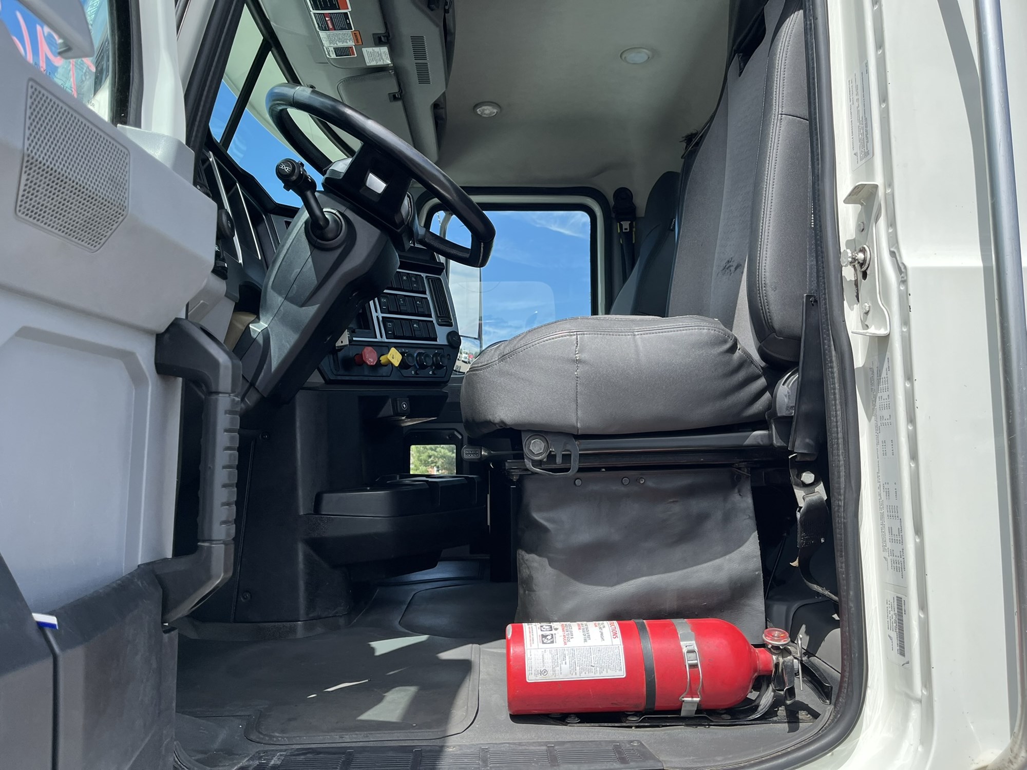 2019 MACK AN64T 1000581-07 2019 MACK AN64T 1000581-07