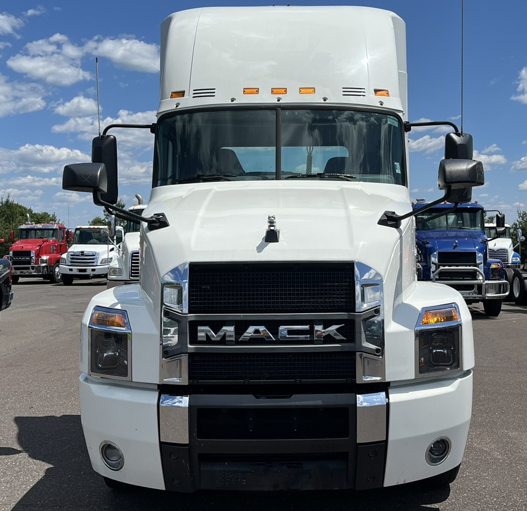 2019 MACK ANTHEM DAY CAB 2019 MACK ANTHEM DAY CAB - image 1 of 1